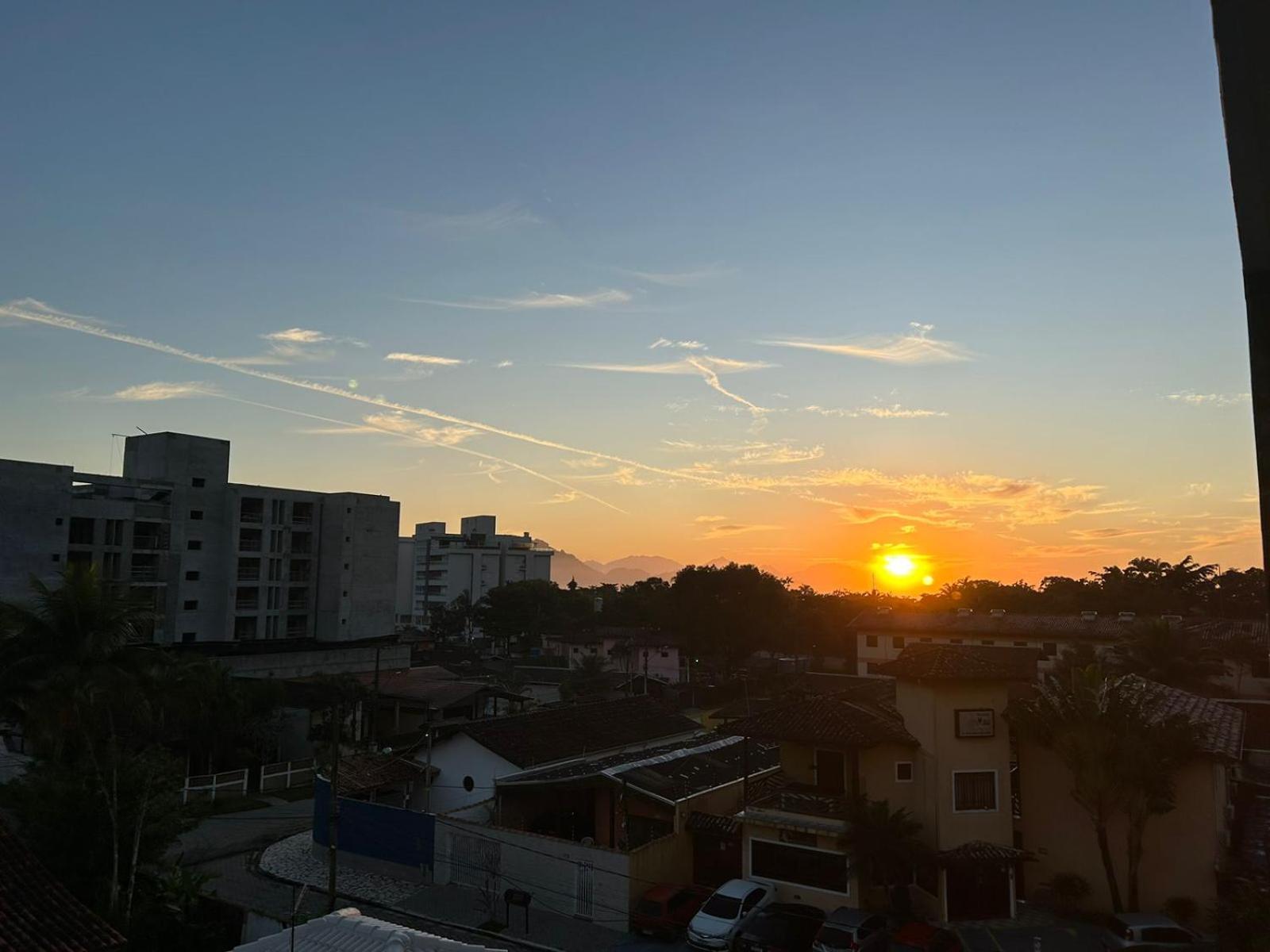 Apto Novo Toninhas 500mts praia