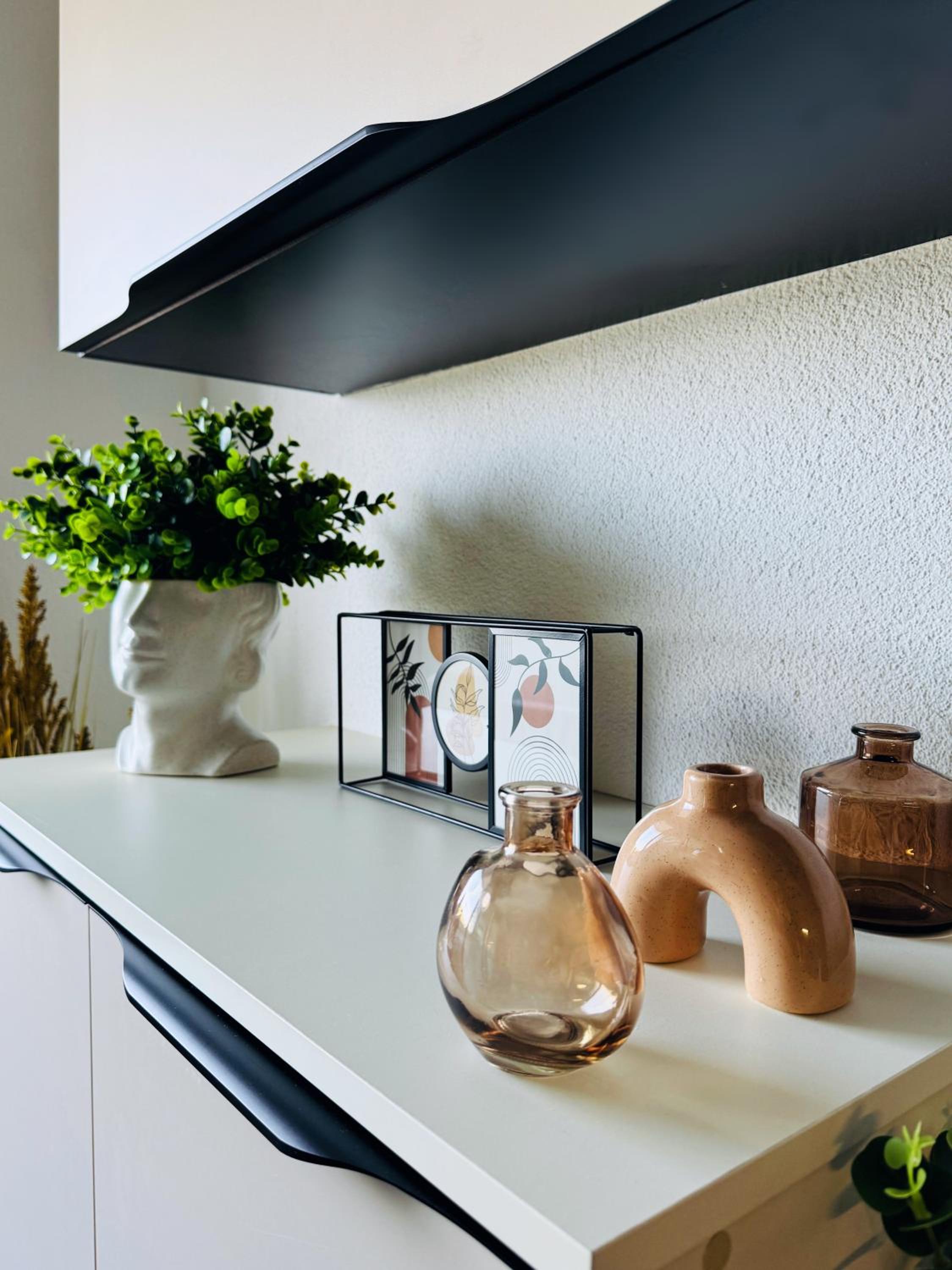 Moderný 2-spálňový apartmán Twins White s balkónom