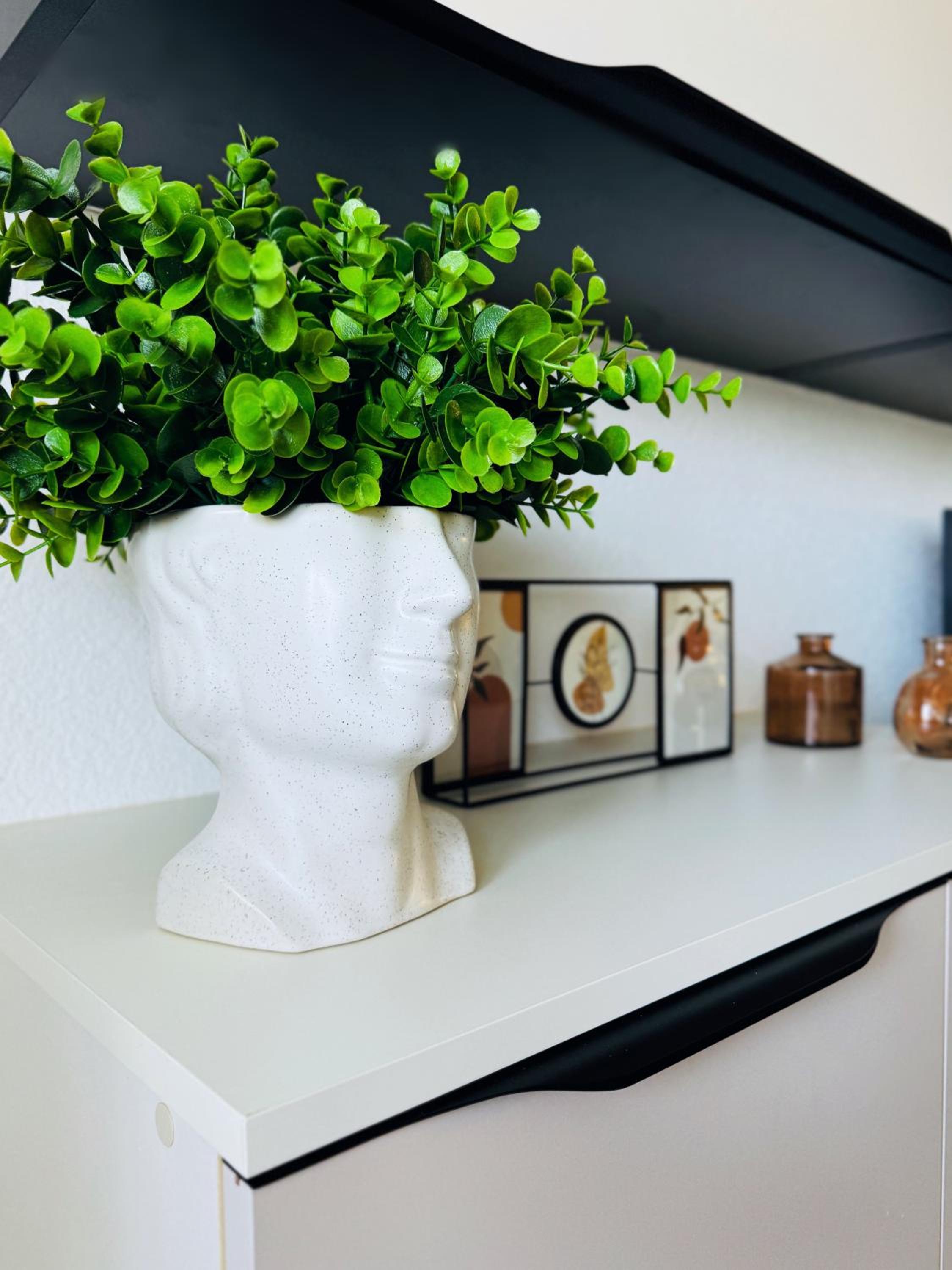 Moderný 2-spálňový apartmán Twins White s balkónom