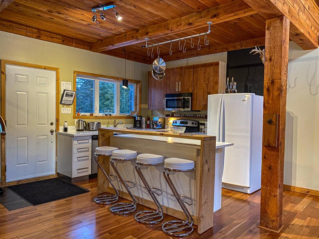 Le Maoli Mini retreat Escape with hot tub