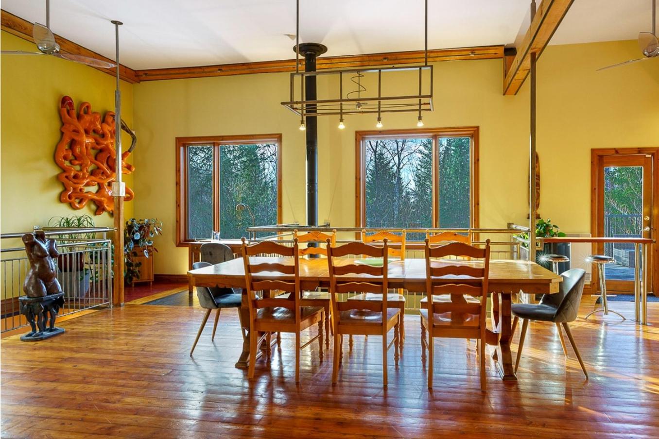 La Romane Stylish forest chalet w spa