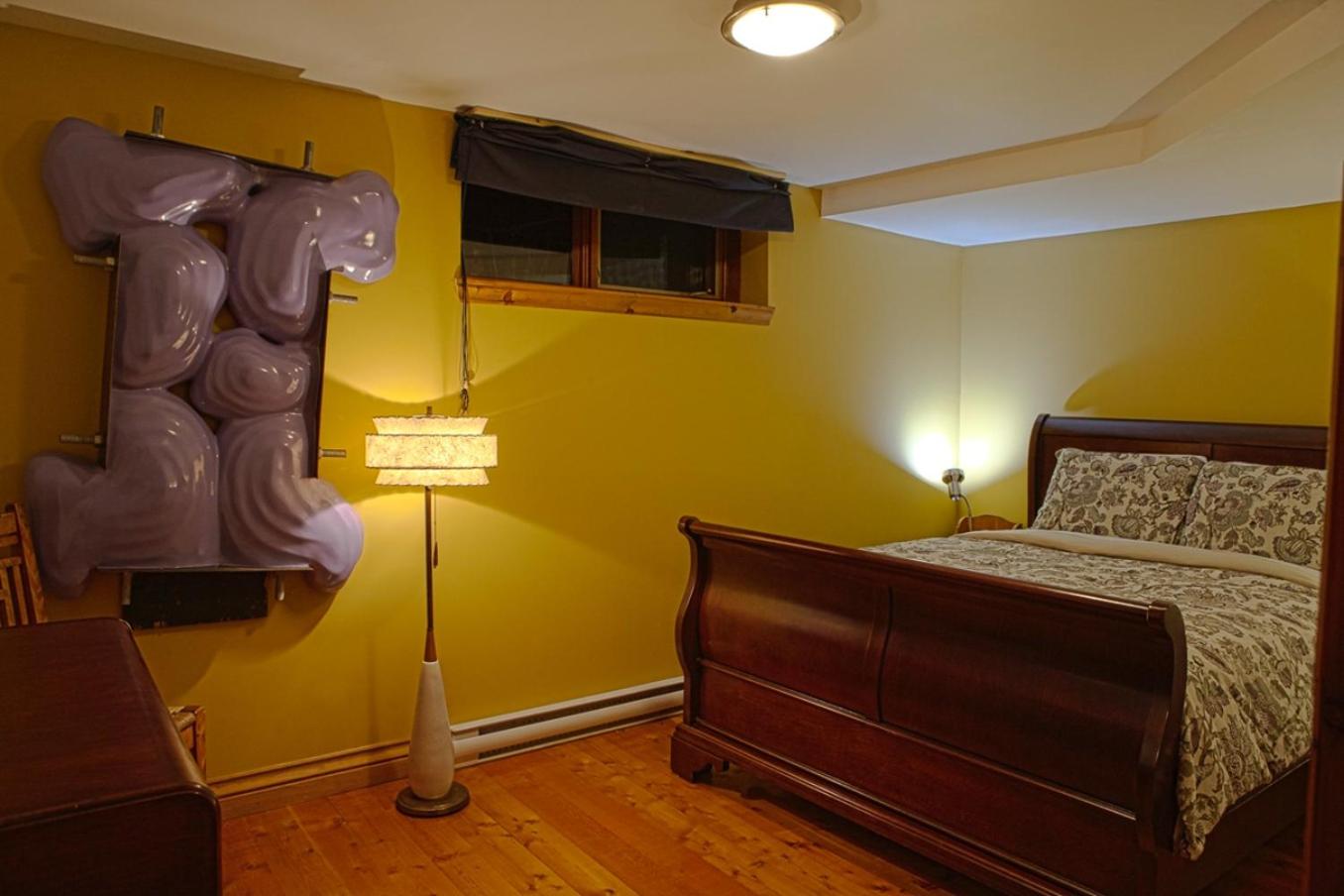 La Romane Stylish forest chalet w spa
