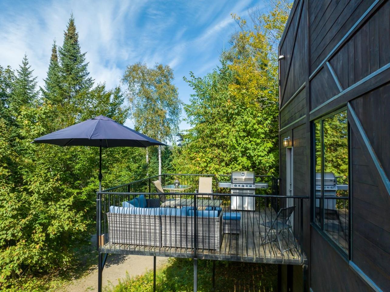 La Romane Stylish forest chalet w spa