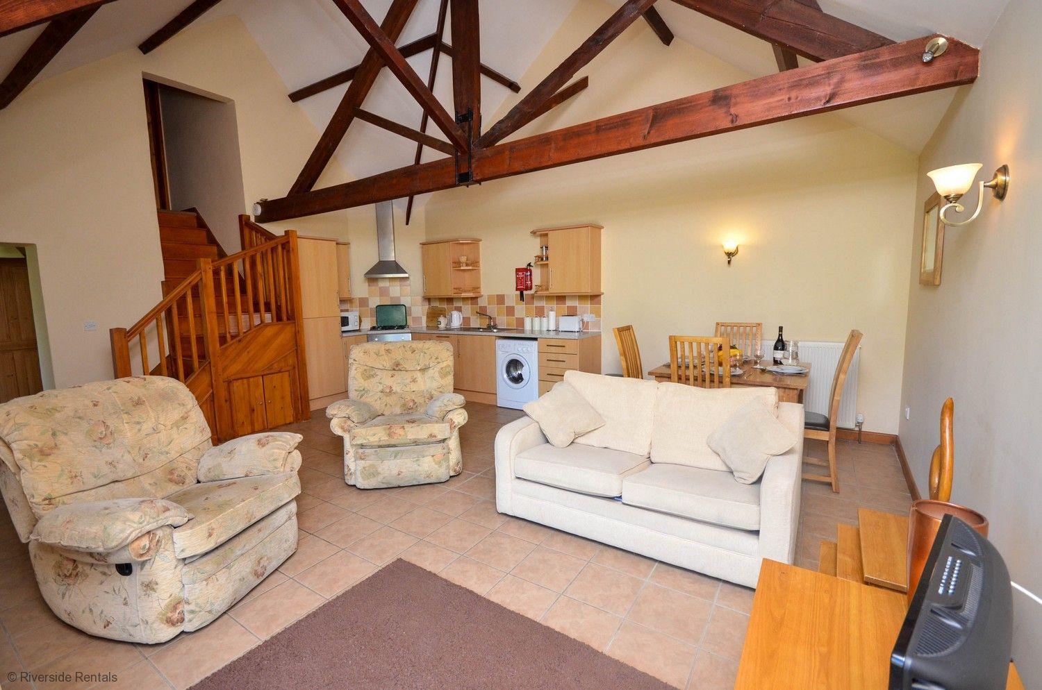 Fennel Cottage - How Hill - Private Fishing Lake for complex view 2