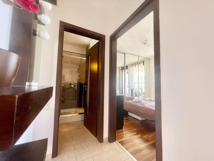 Riverfront Suite Free Parking