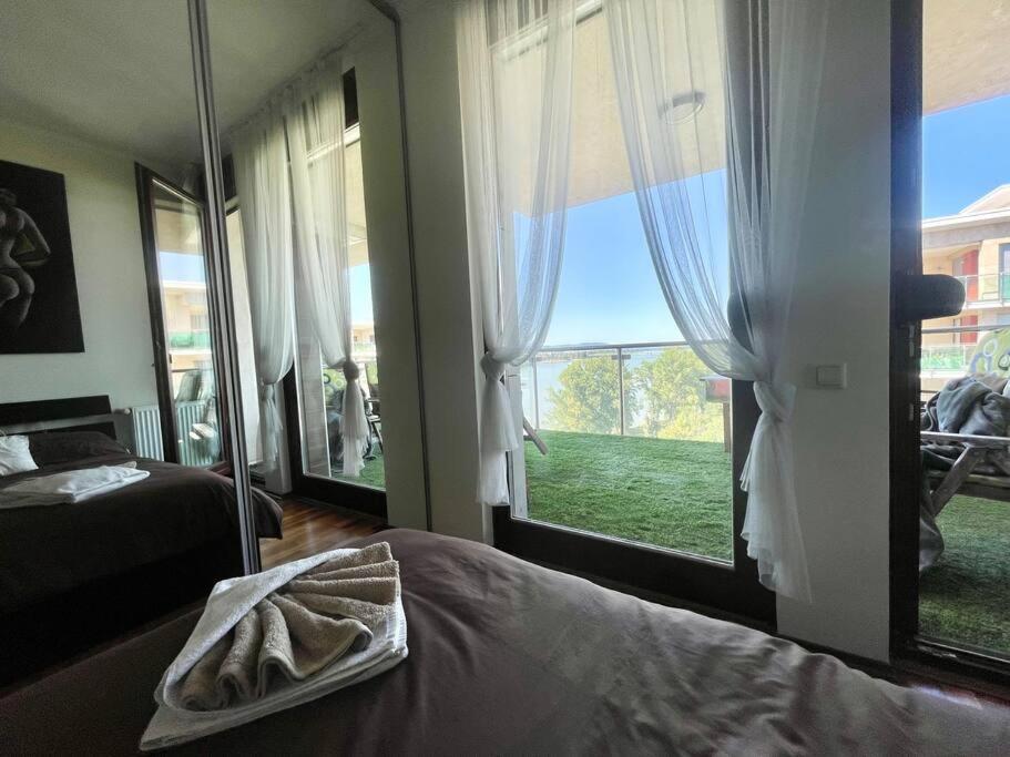 Riverfront Suite Free Parking