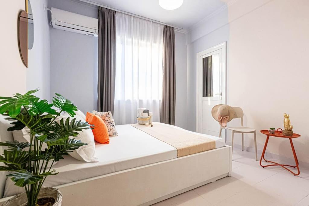 Himara City 22 - Central & Beach Access