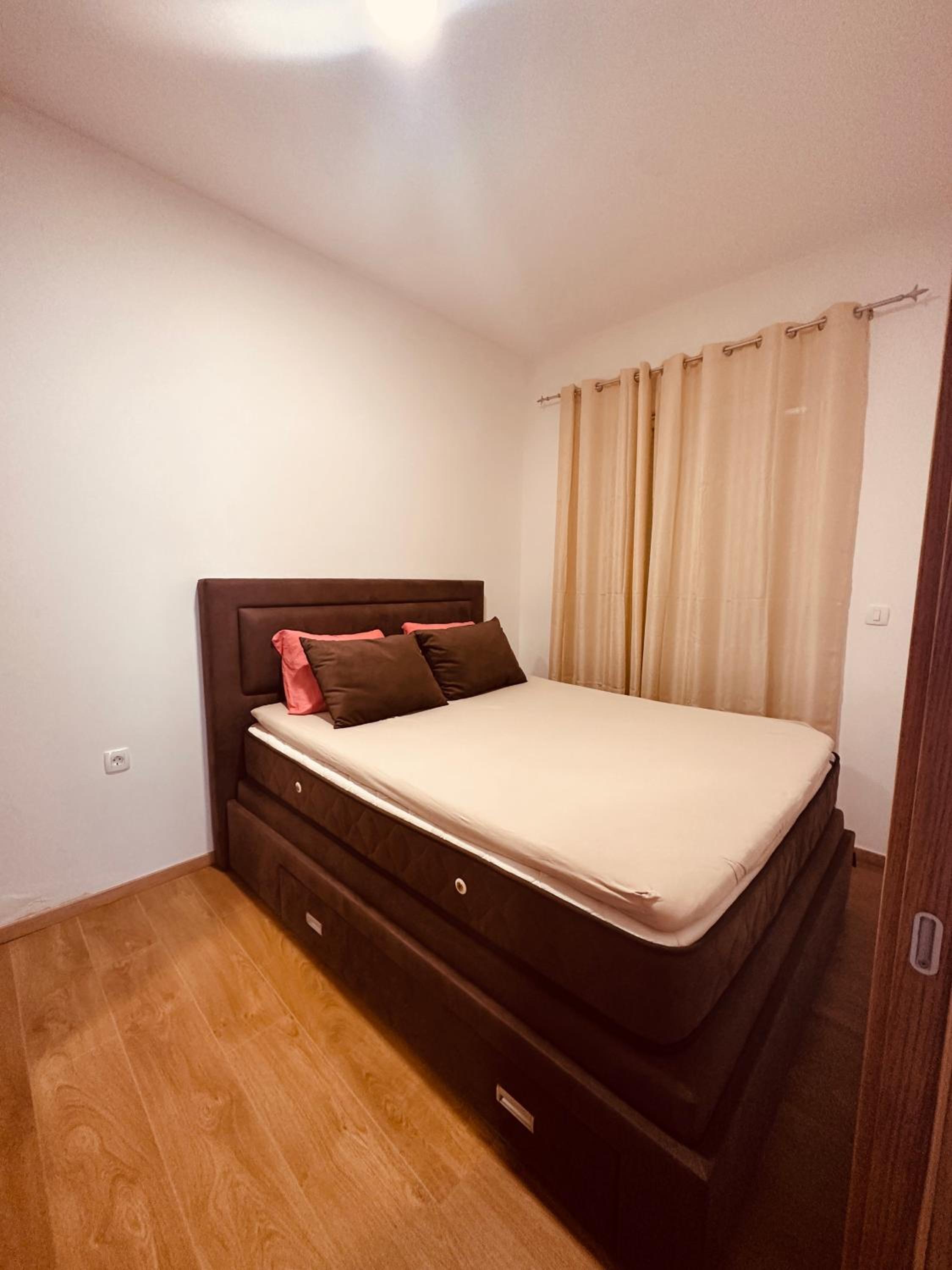 Budva Apartment with parking
