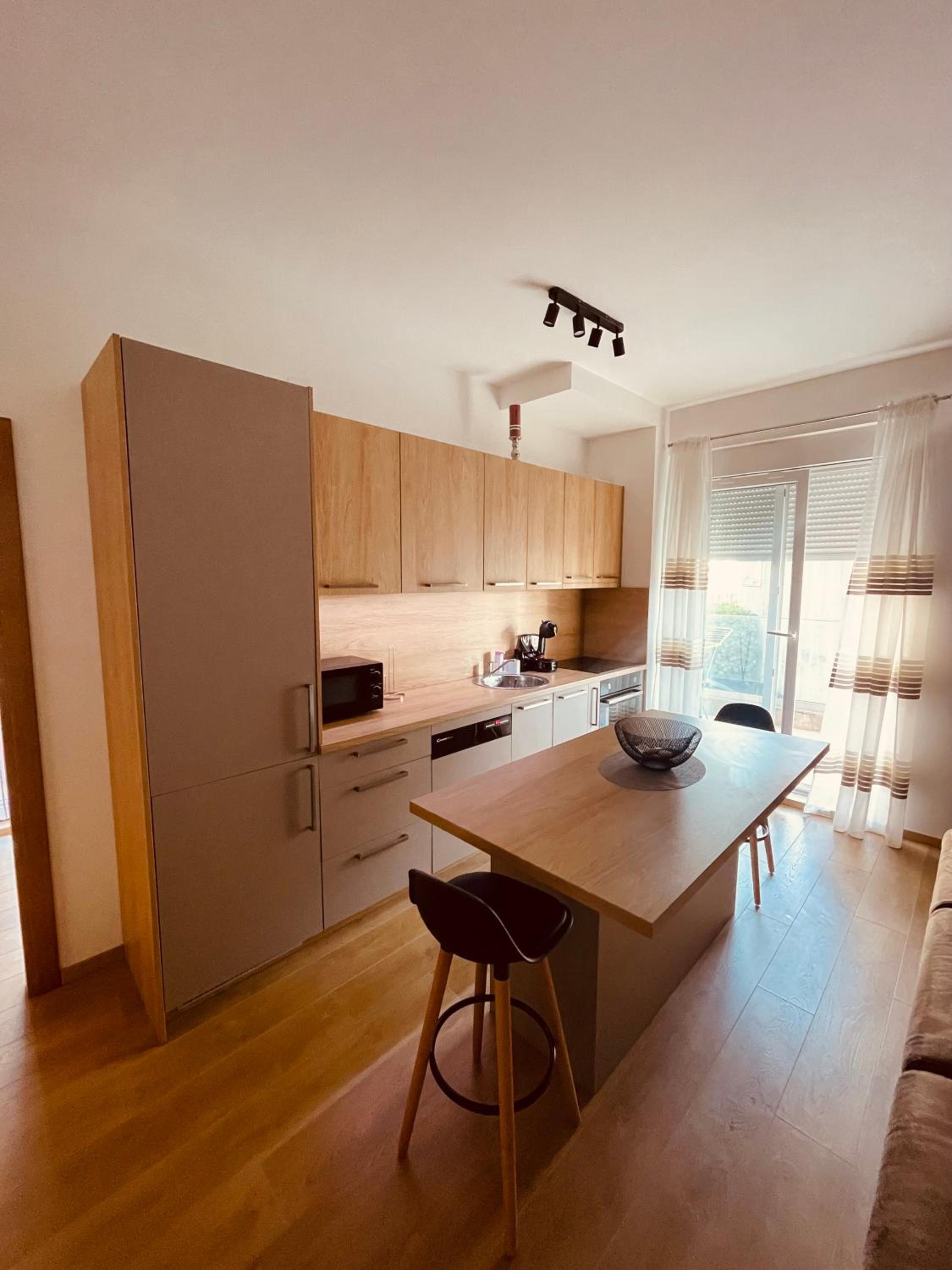 Budva Apartment with parking
