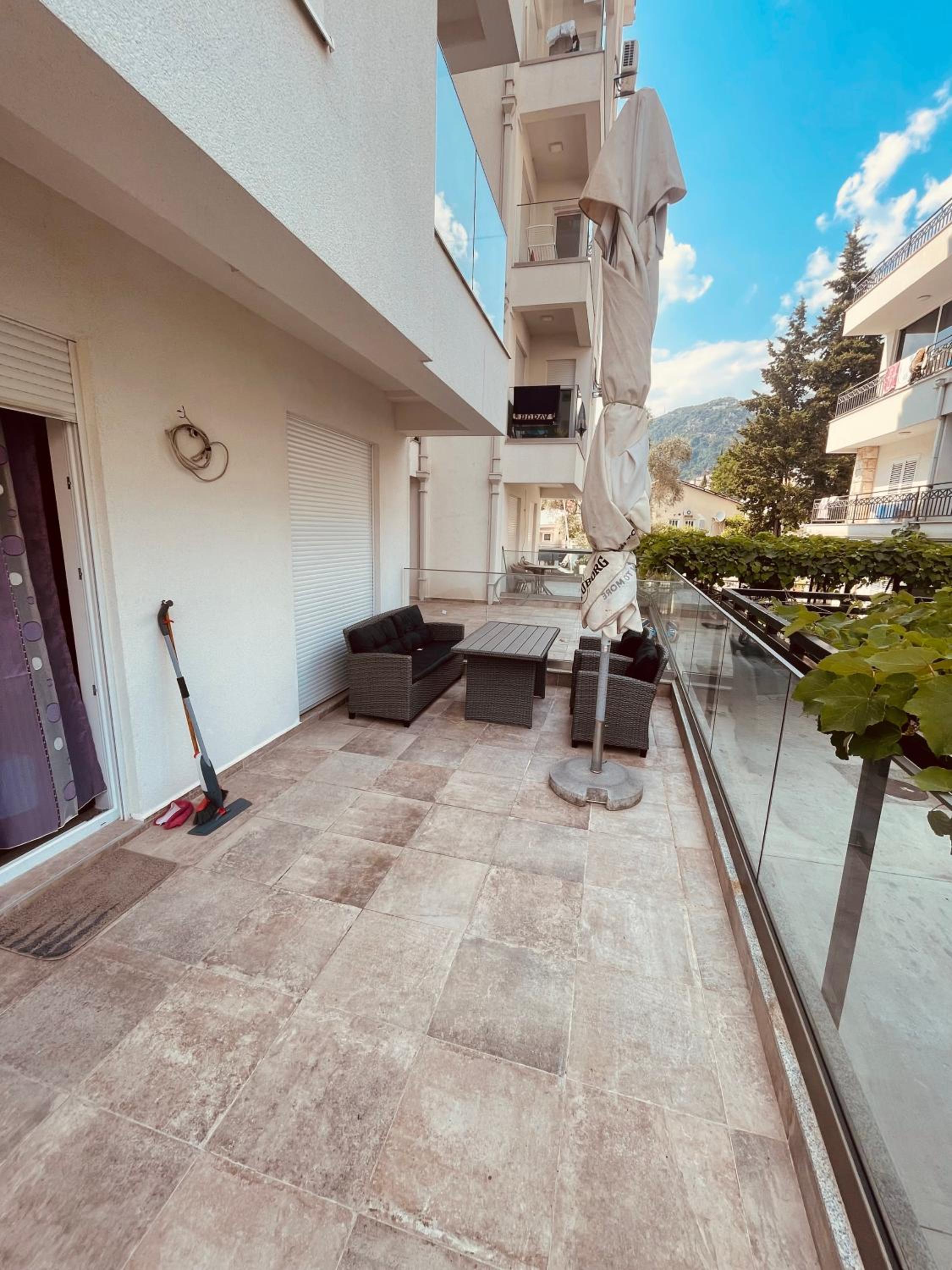 Budva Apartment with parking