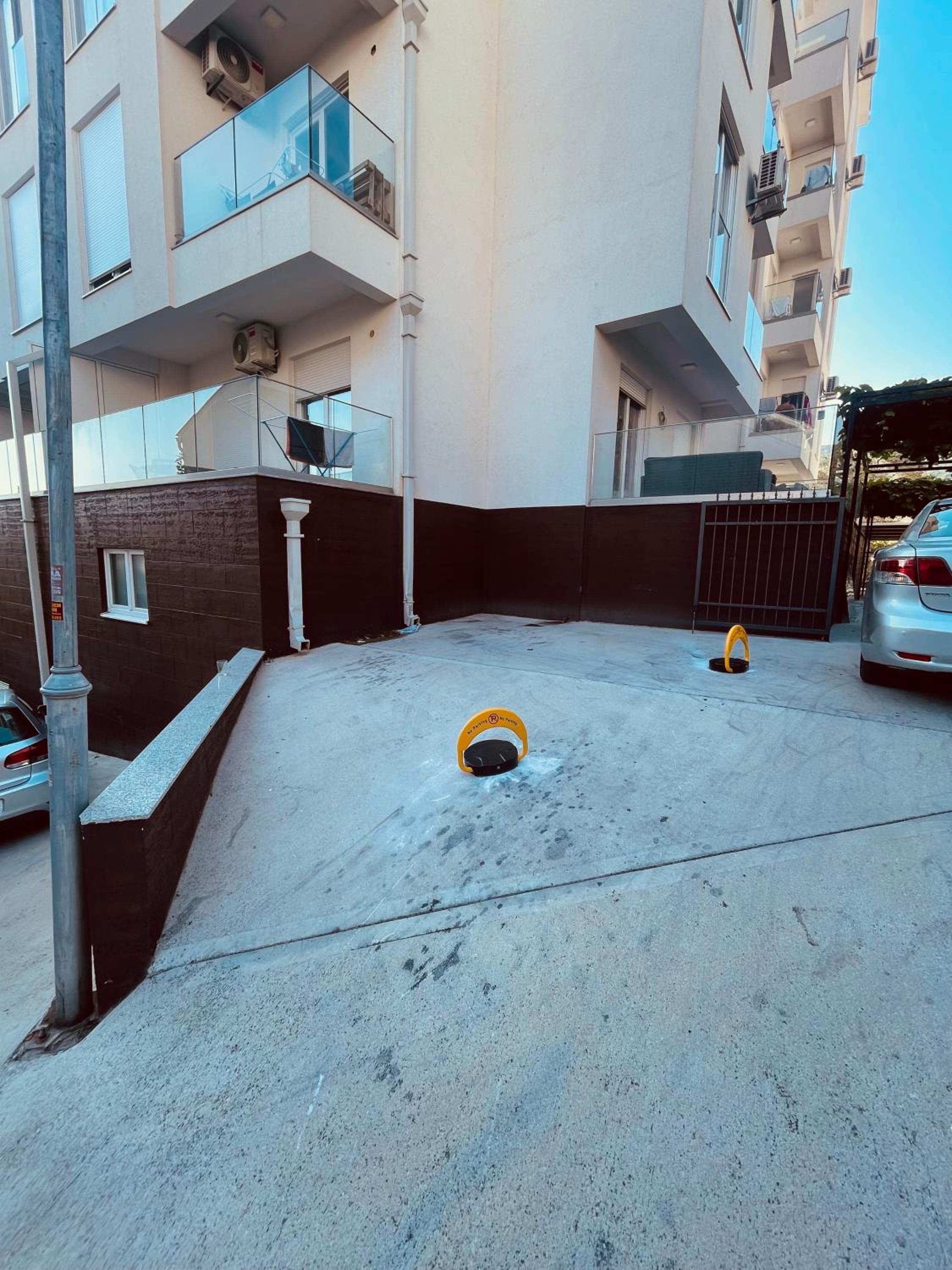 Budva Apartment with parking