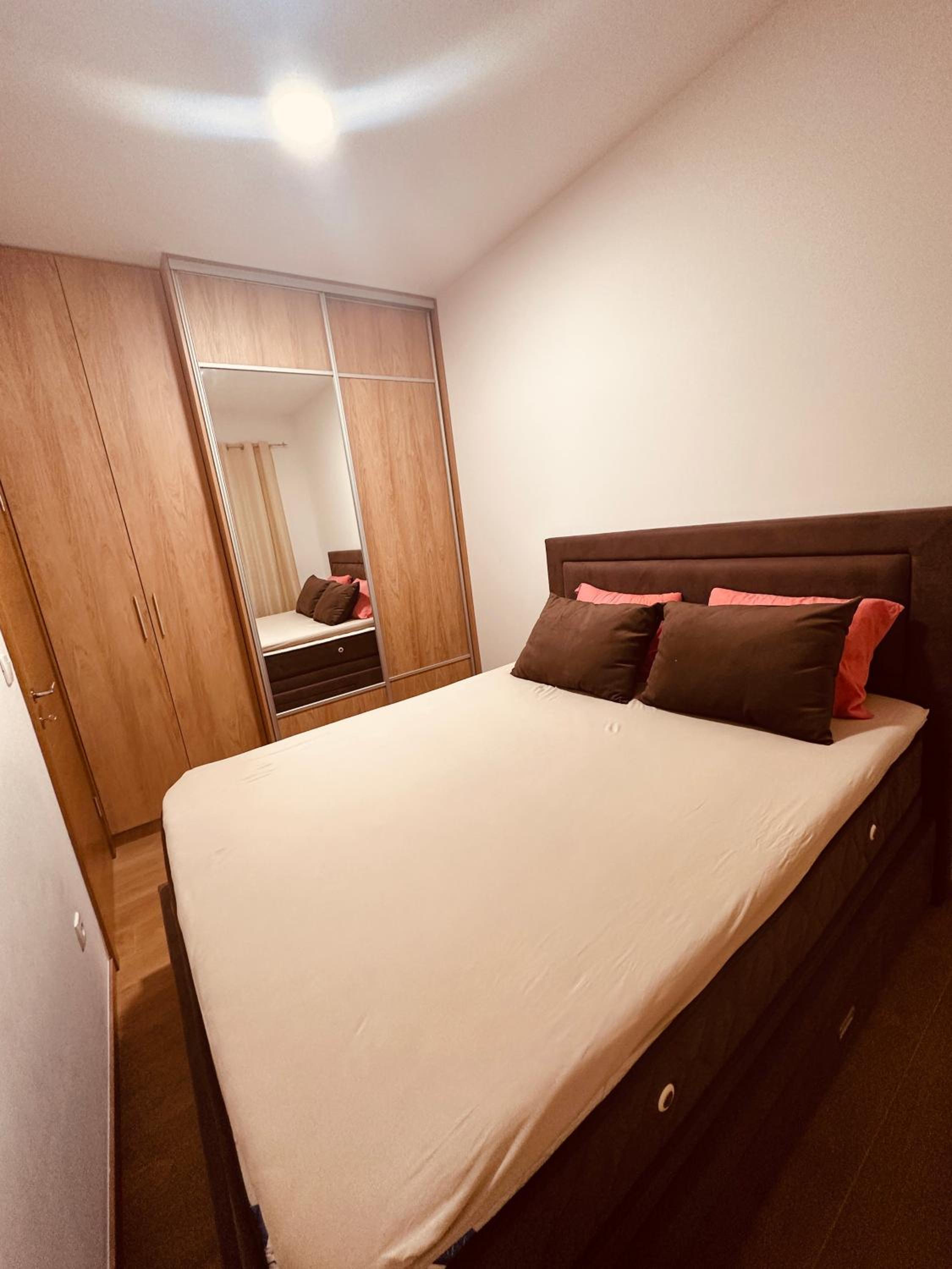 Budva Apartment with parking