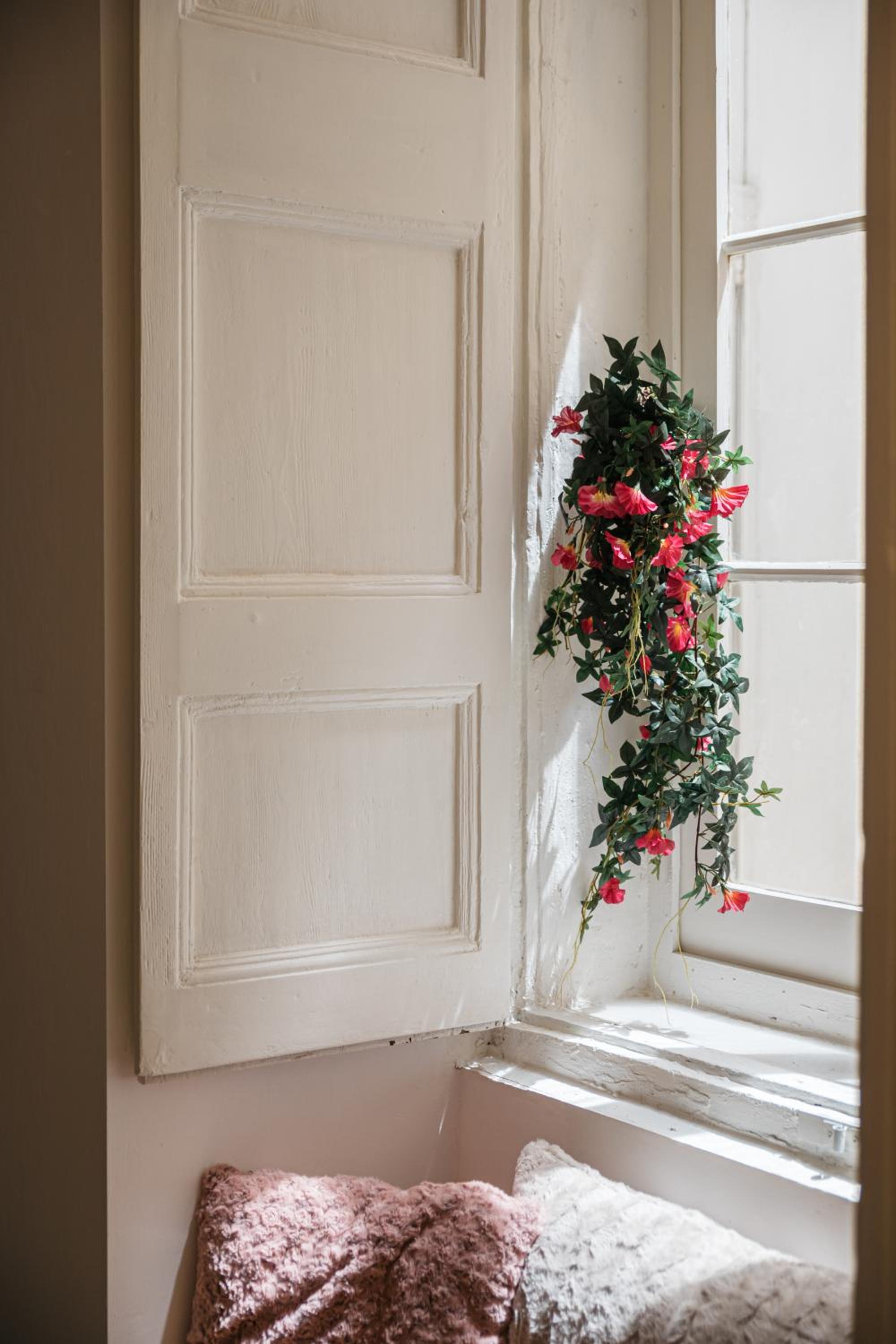 Traditional Apartment with Maltese Internal Court Yard - Designed with Traditional Stone and Tiling photo 2
