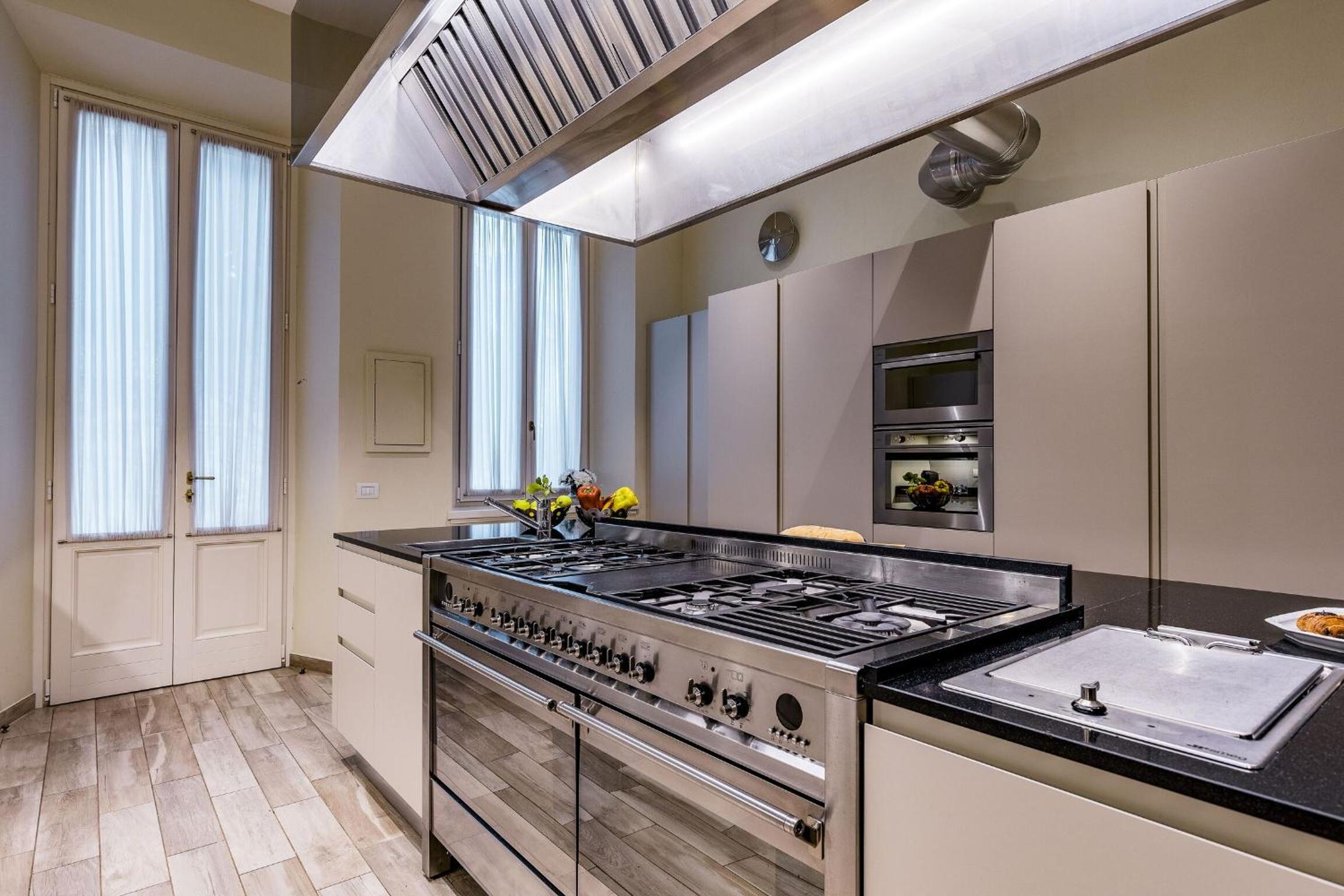 Photo 33