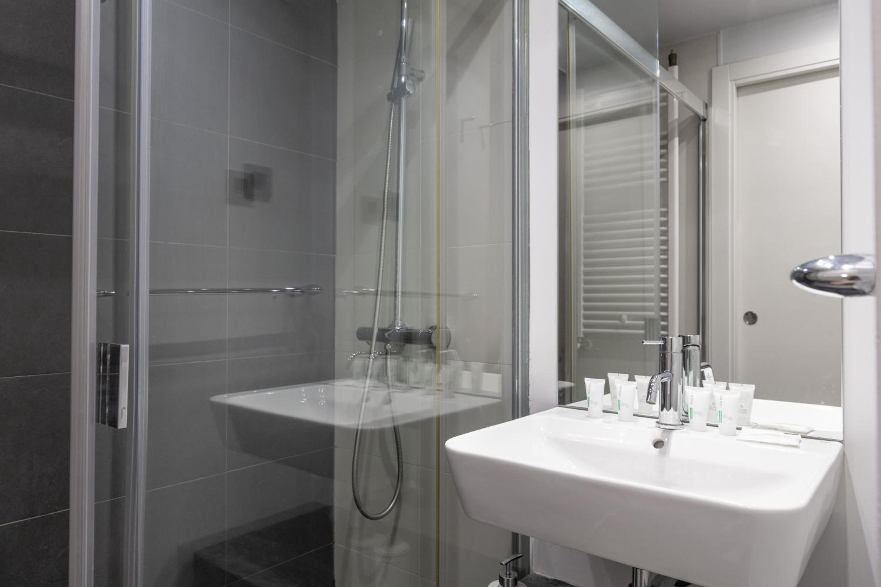 Encanto y Comfort en Habitaciones de Pilar de Zaragoza