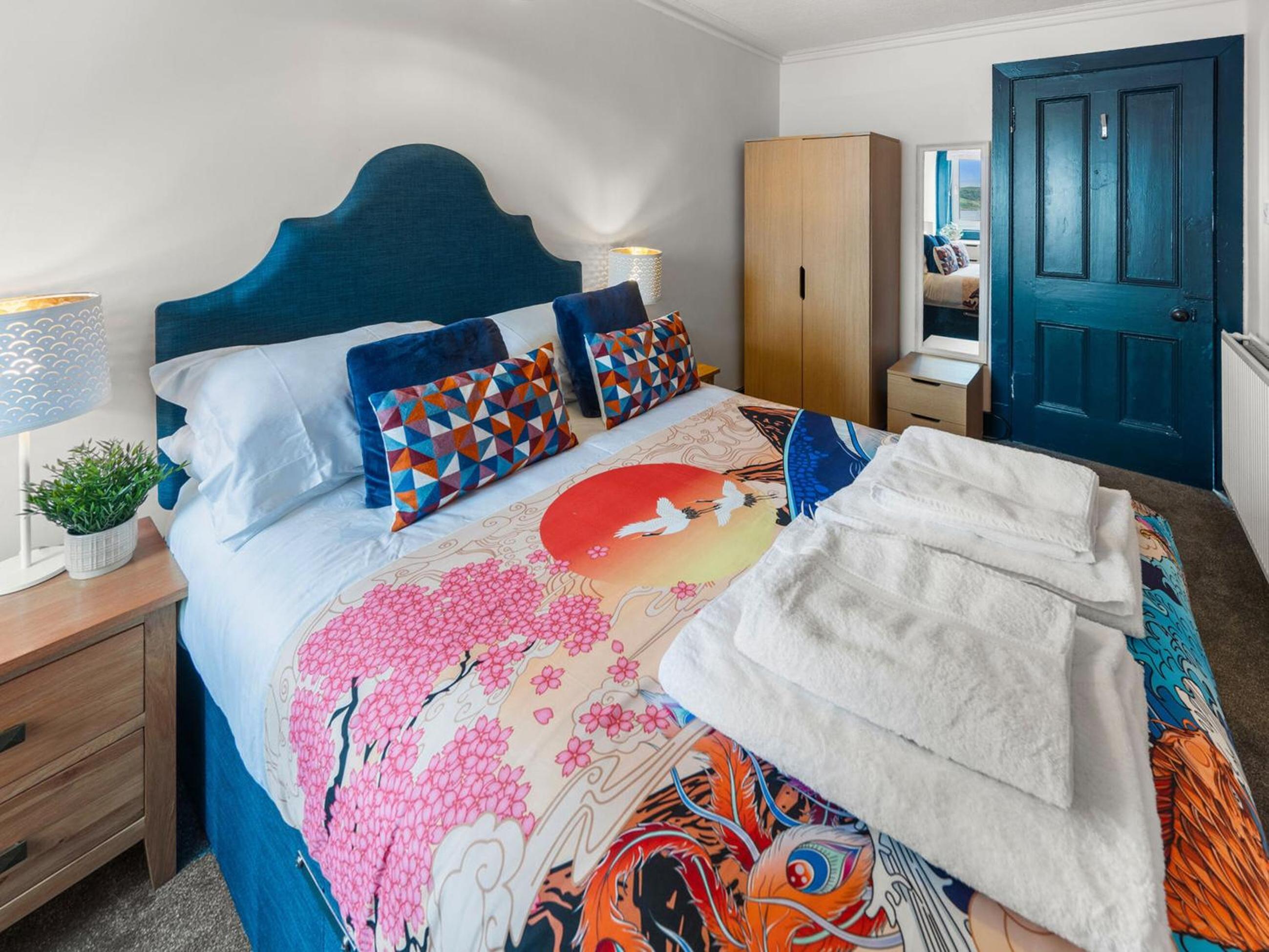 Westbay Apartment