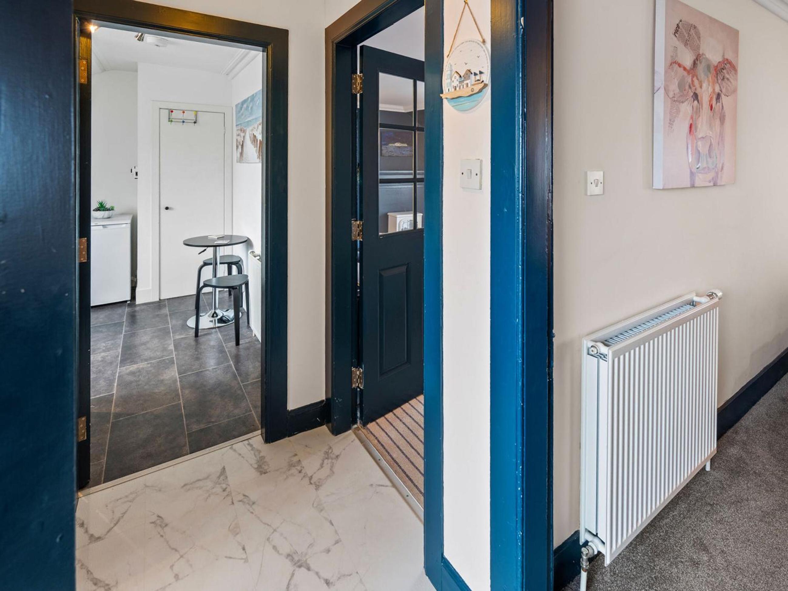 Westbay Apartment