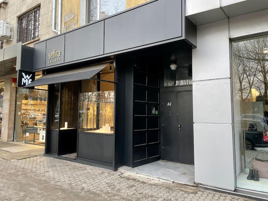 2BD on Vitosha Street by Cosher