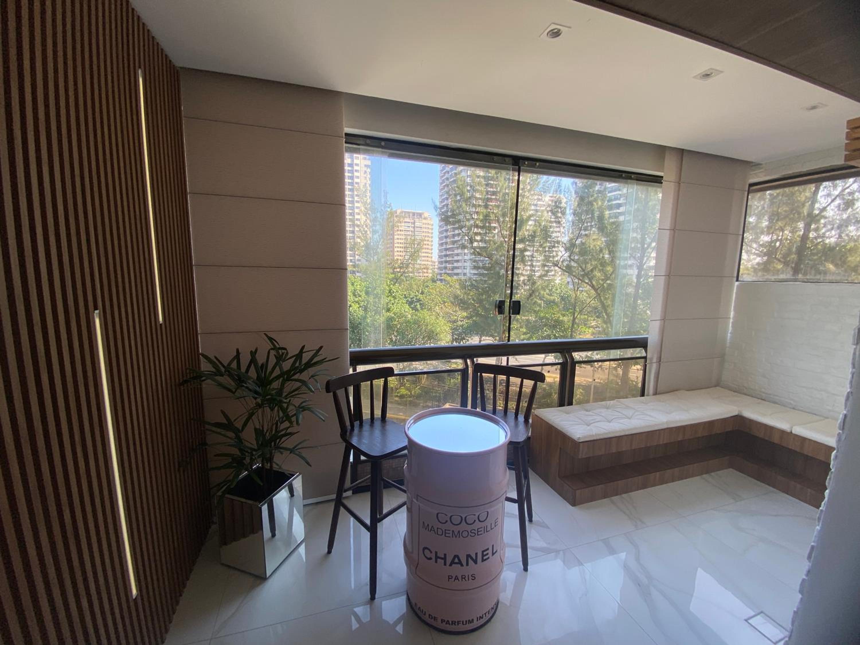 Apartamento Luxo Requinte 30 mts da Praia da Barra Posto 8