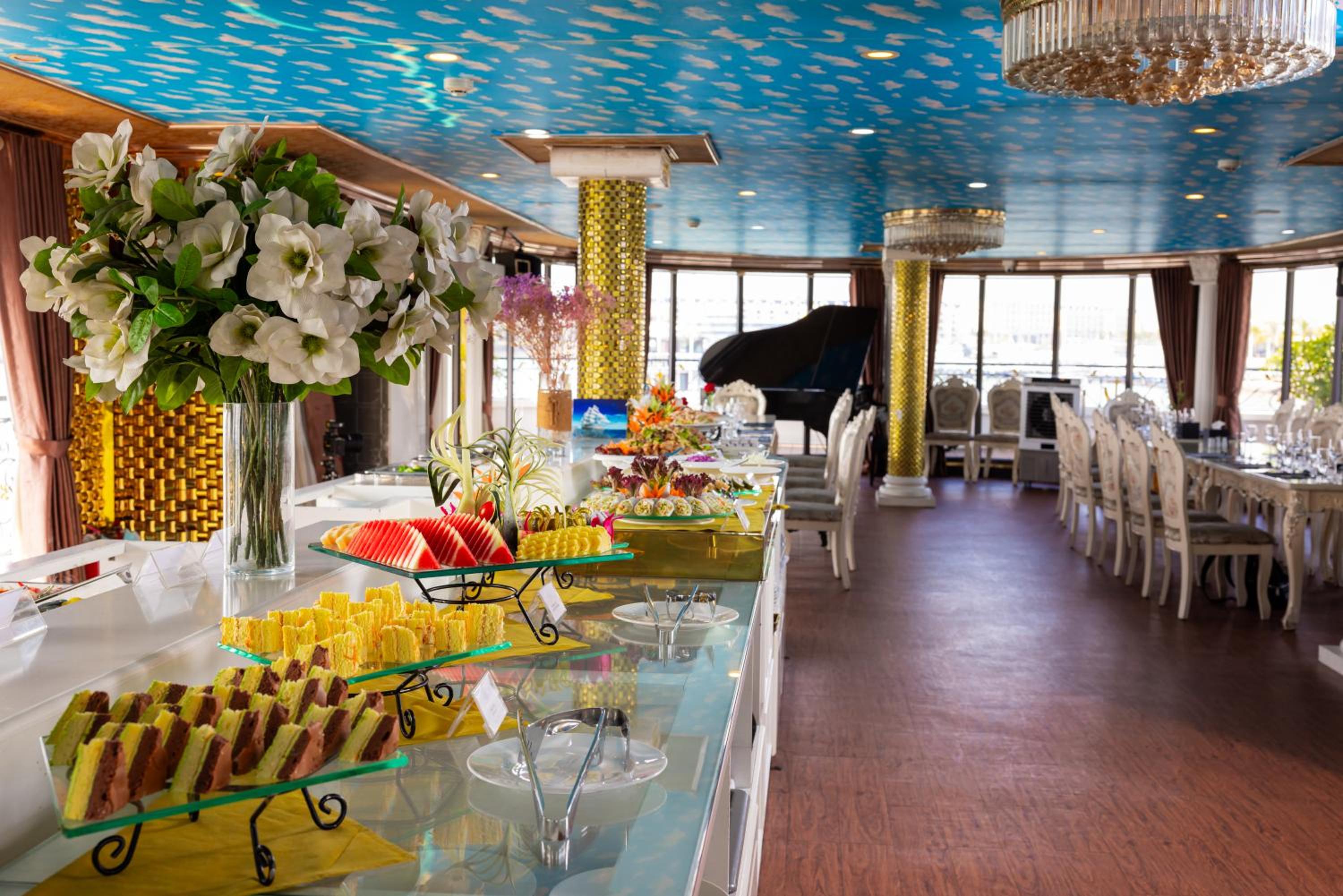 HaLONG AQUAMARINE ROYAL CRUISE