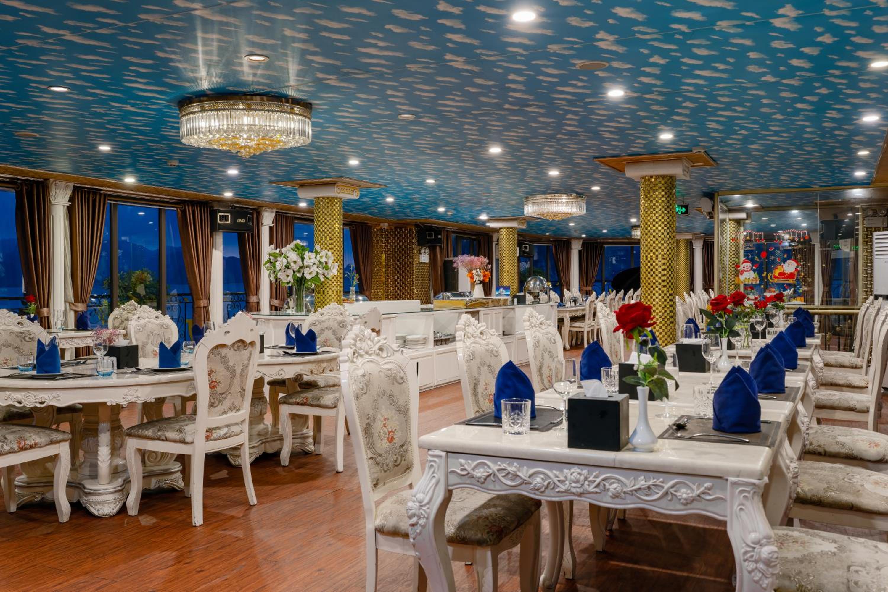 HaLONG AQUAMARINE ROYAL CRUISE