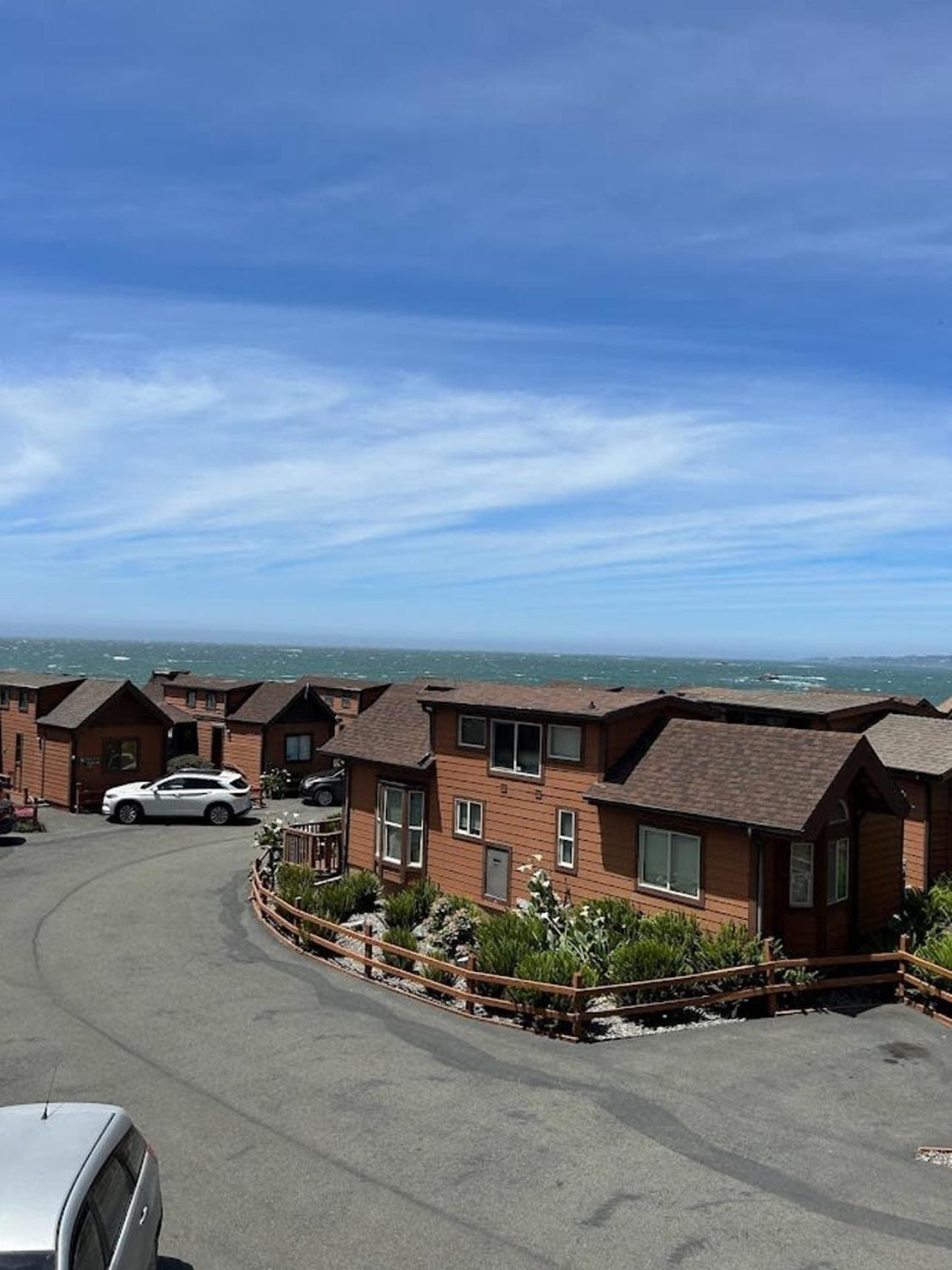 Hotel Oceanview Cabin 20, Private Jacuzzi &large Deck