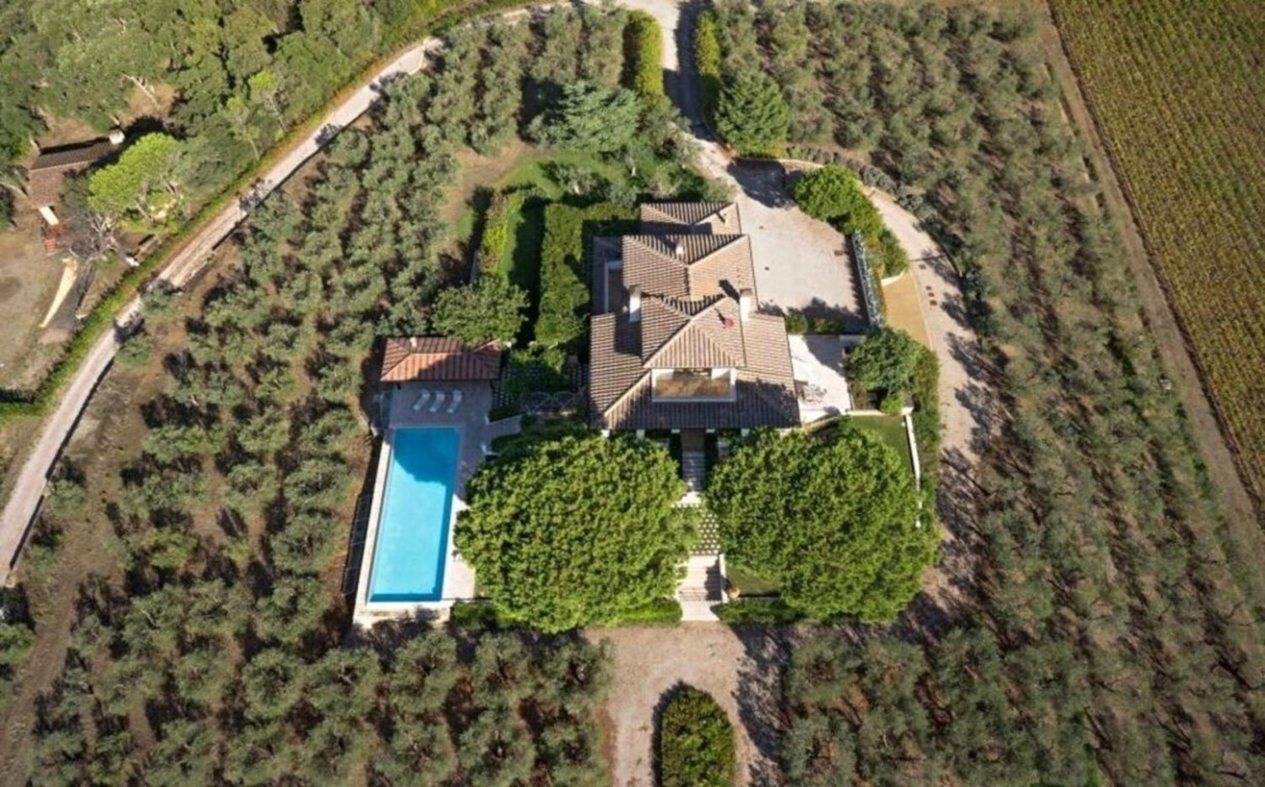Villa Castiglione 14 view 4