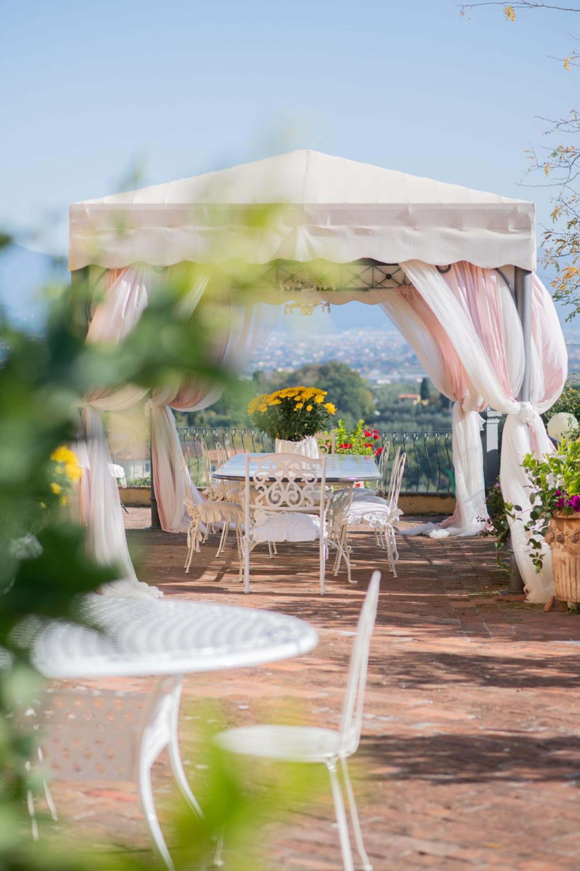 Villa Sole Di Toscana view 4