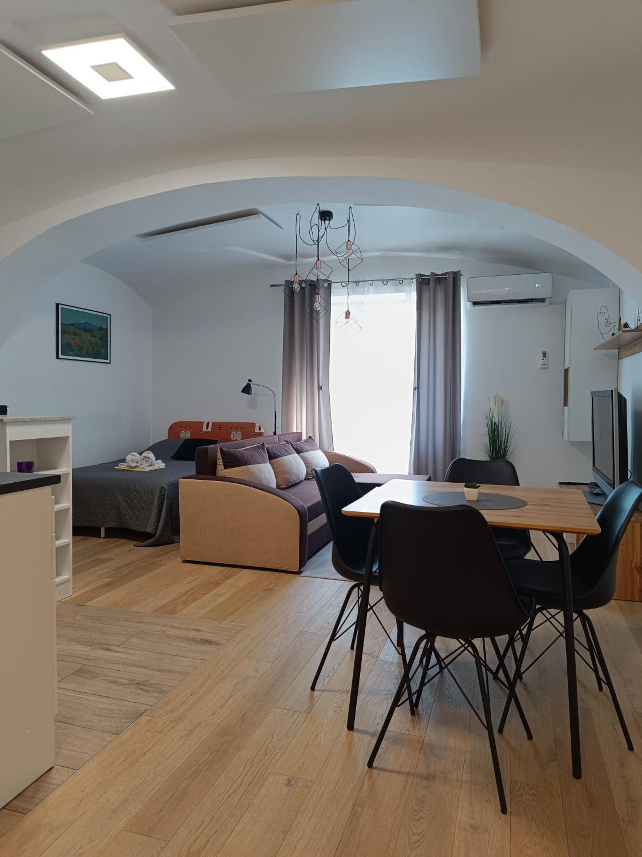 Apartment MaRI&BoR-No Stairs, Easy Access, Garage optional view 3
