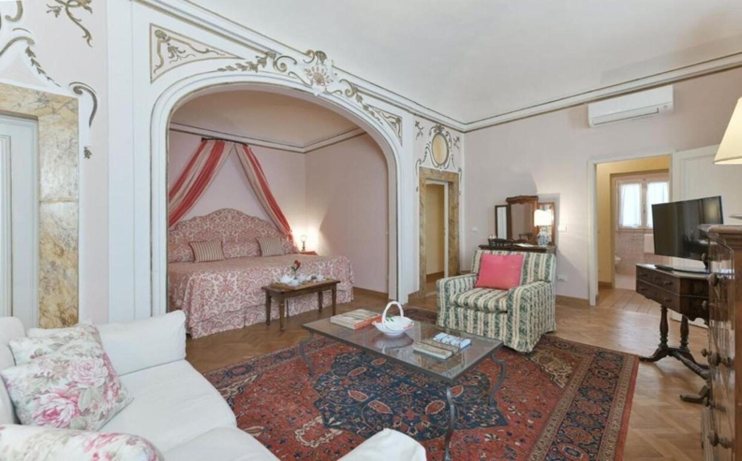 Palazzo Delle Croci