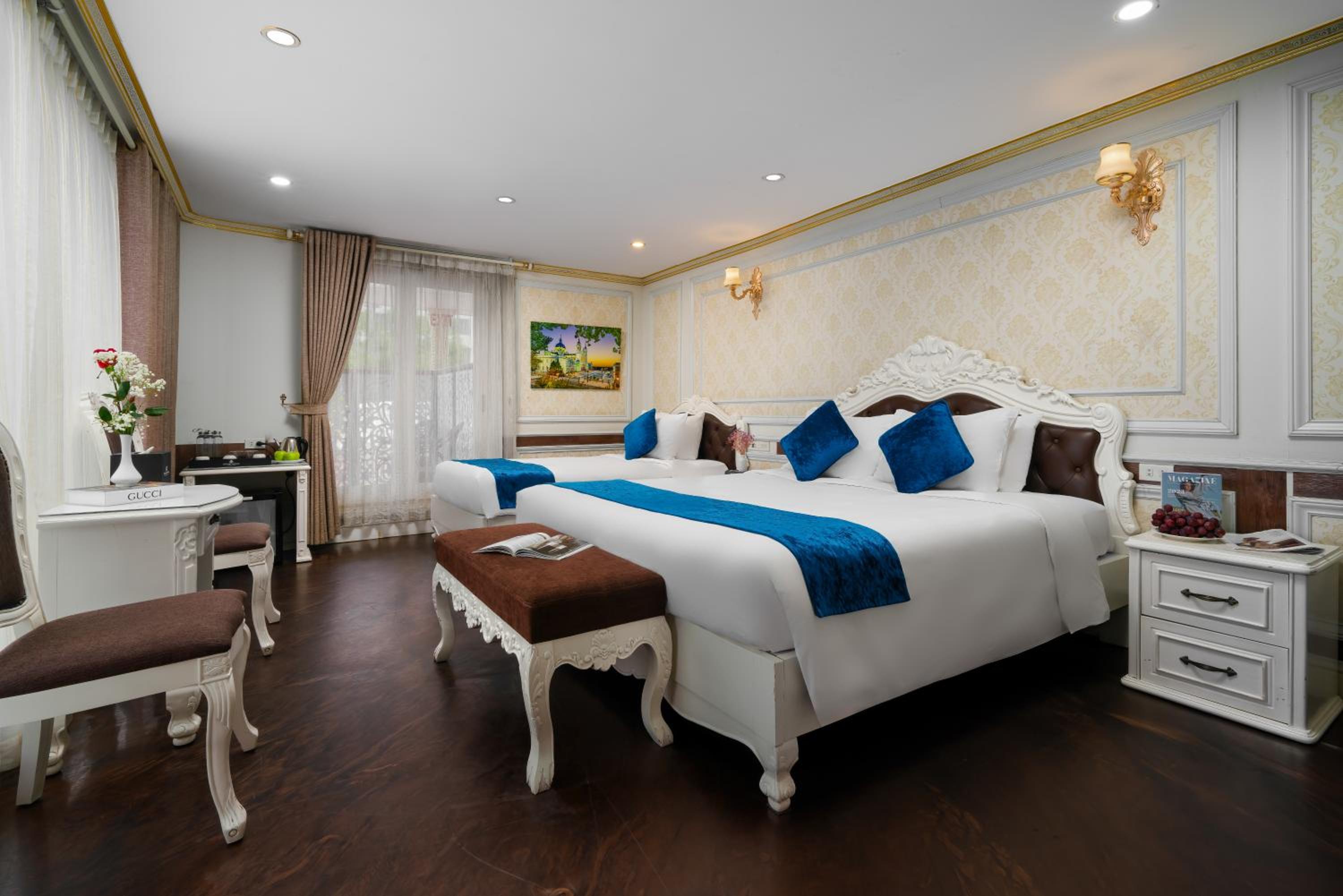 HaLONG AQUAMARINE ROYAL CRUISE