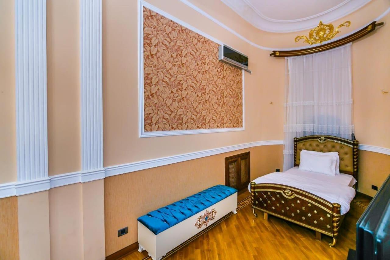 VIP Apartment HARD ROCK Cafe