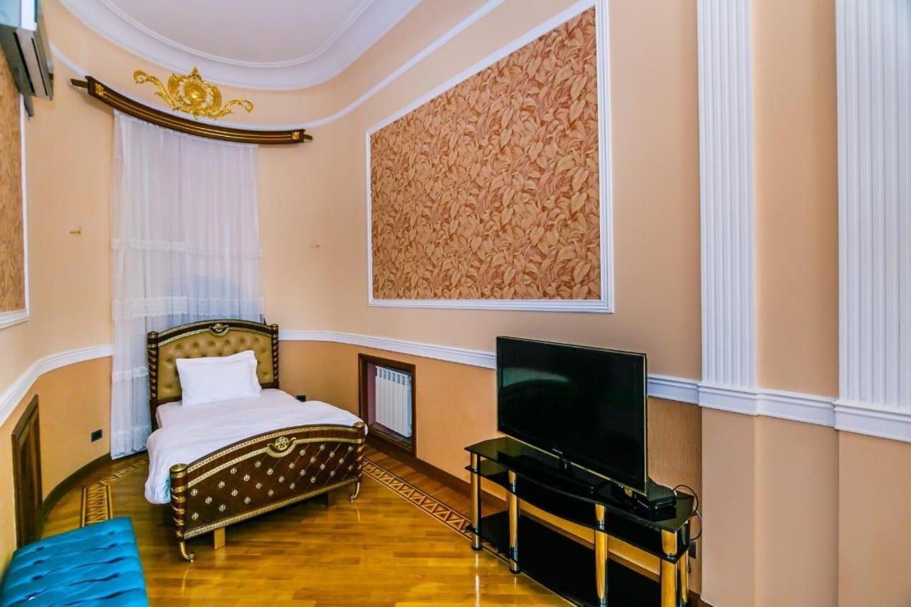 VIP Apartment HARD ROCK Cafe