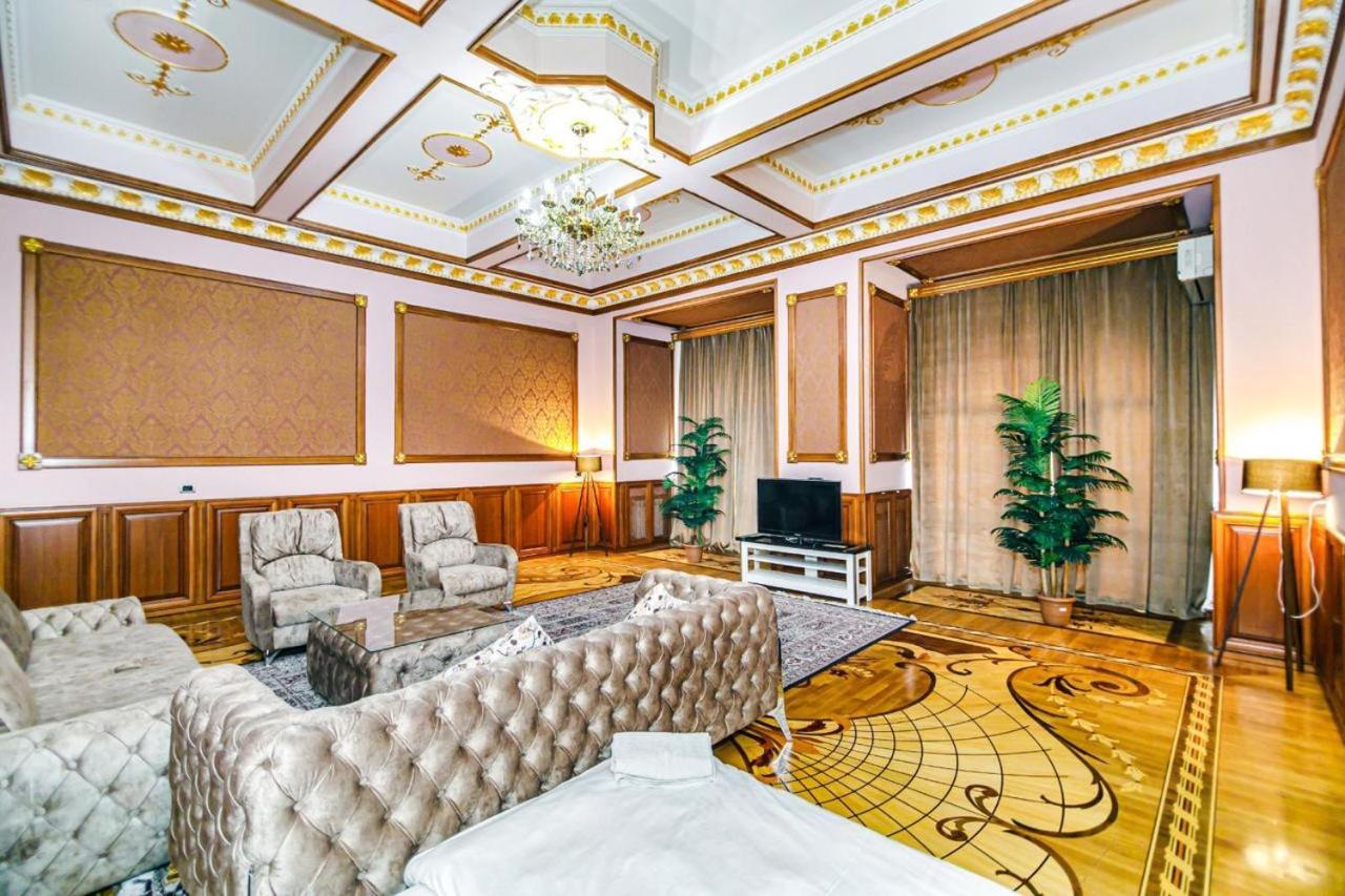 VIP Apartment HARD ROCK Cafe