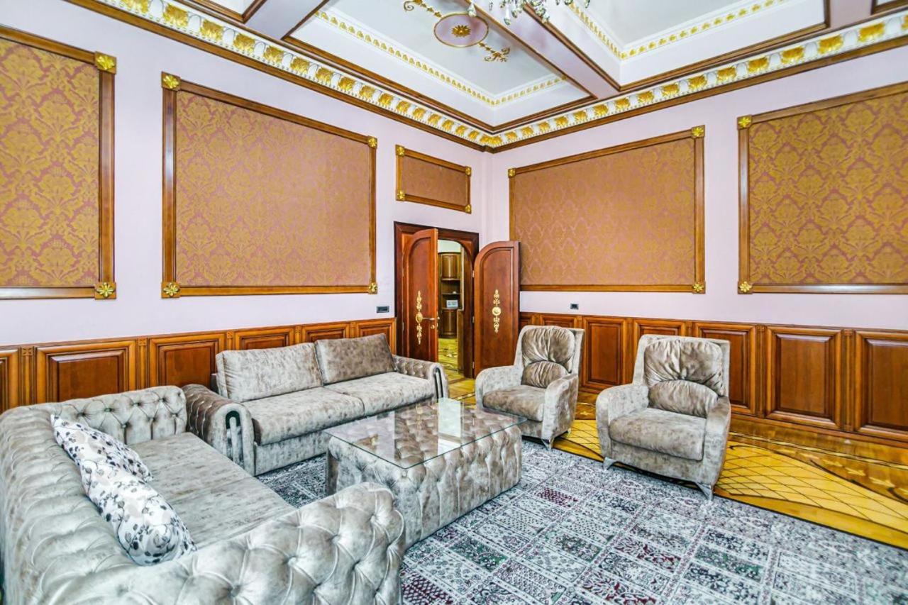 VIP Apartment HARD ROCK Cafe