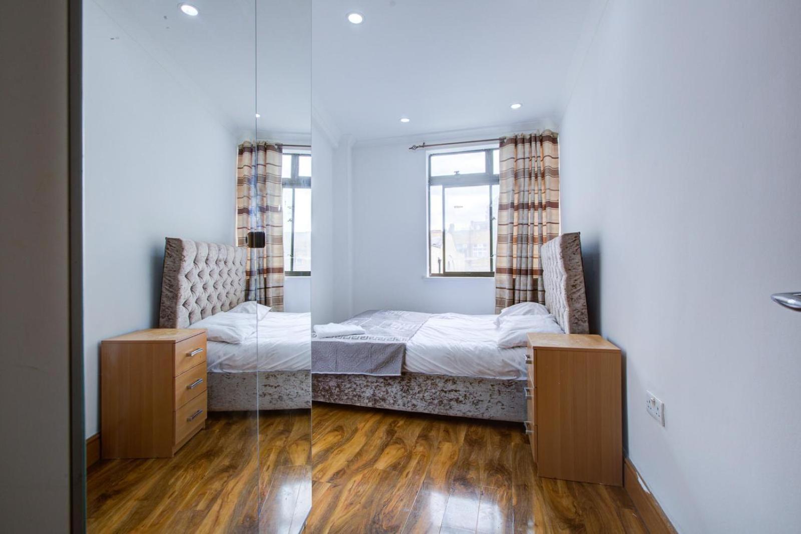Marble Arch Service Apartment
