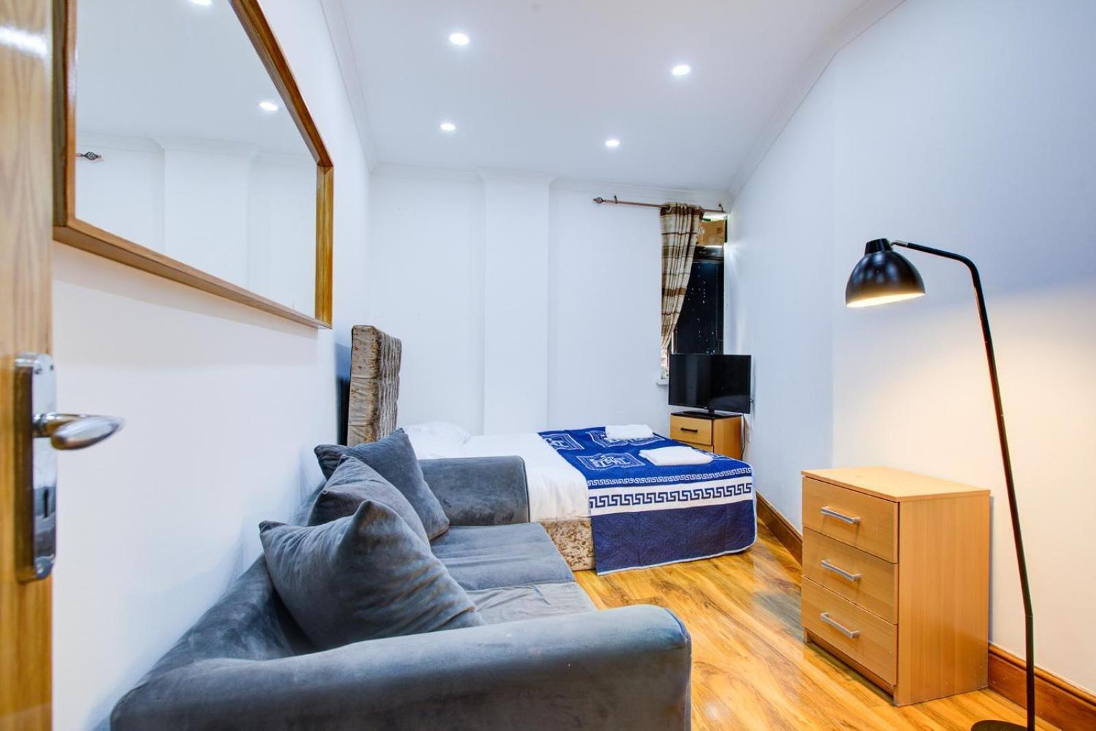 Marble Arch Service Apartment
