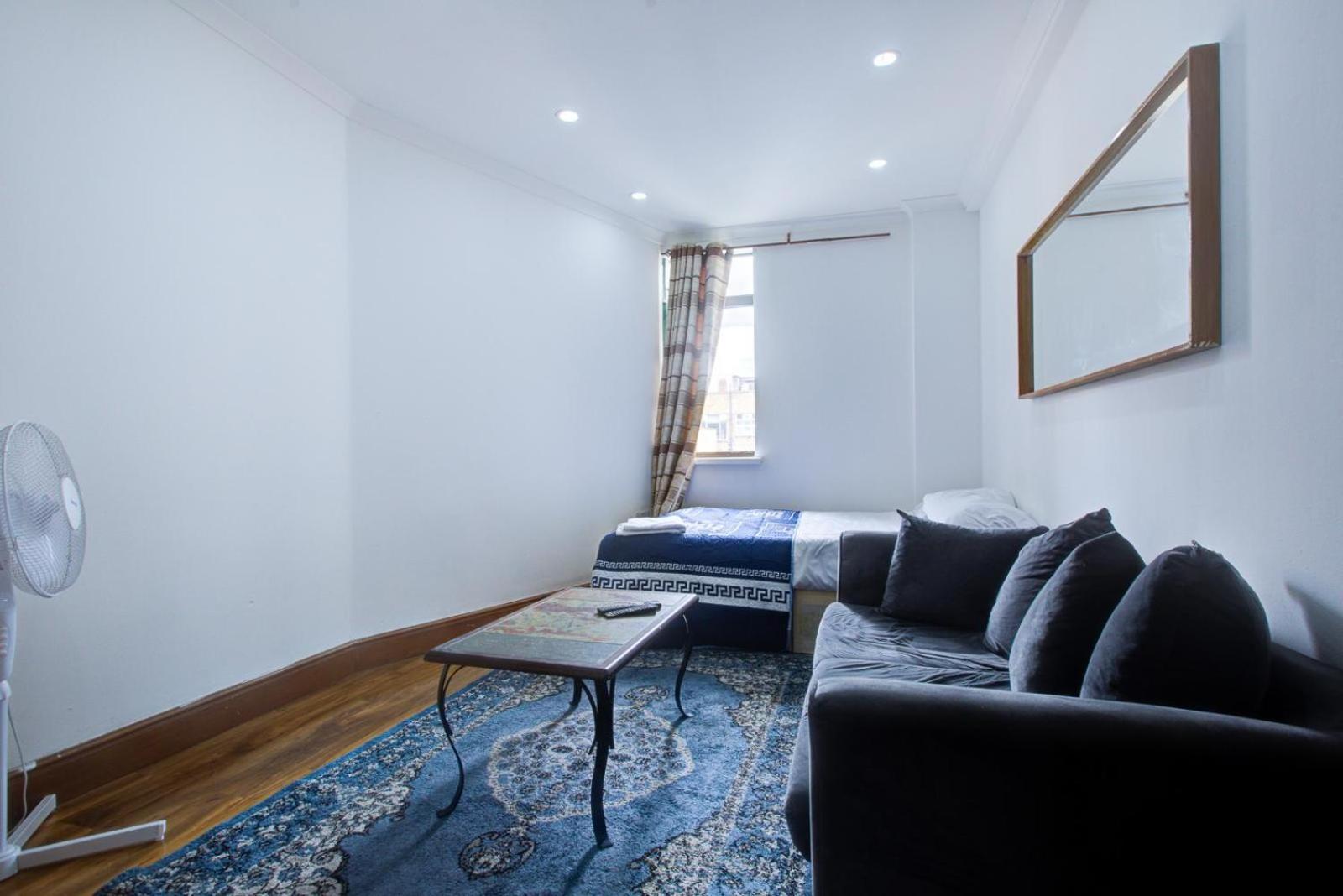 Marble Arch Service Apartment