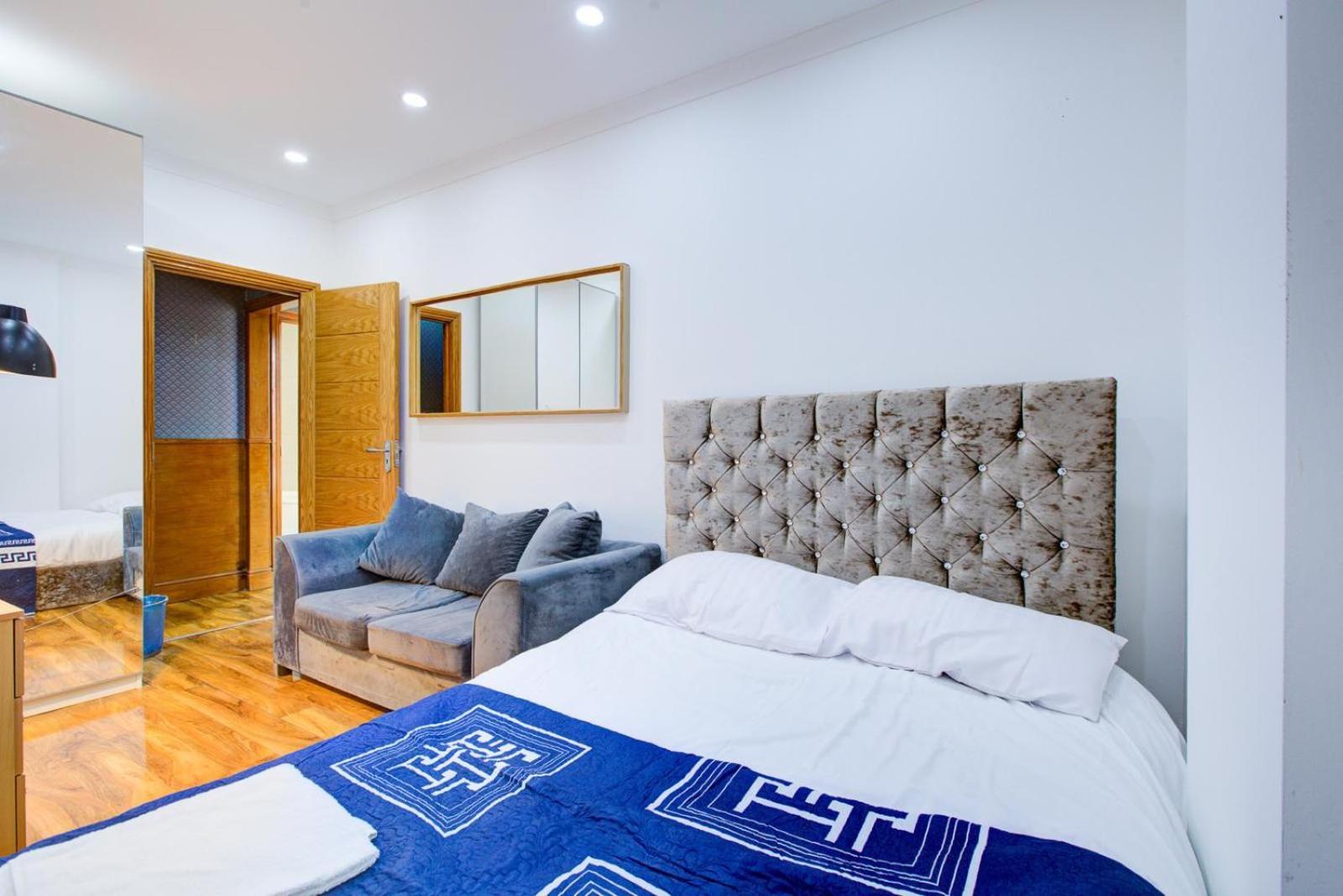 Marble Arch Service Apartment