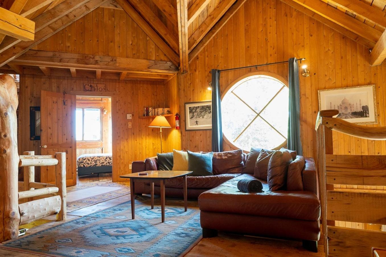 Ô Refuge Classic Chalet, Hot tub & Scenic view