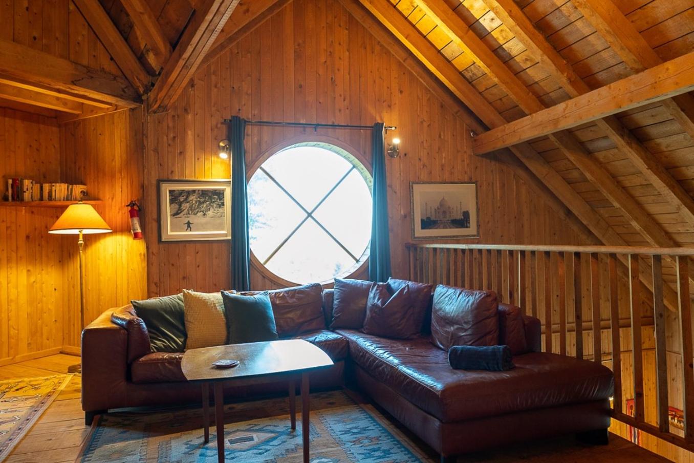 Ô Refuge Classic Chalet, Hot tub & Scenic view