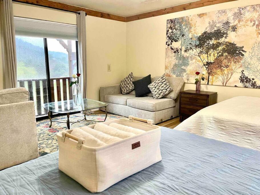 Panorama Paradiso by CasadeLuz, 5Acre 360 Retreat close to Old Town Temecula Wine Country view 4