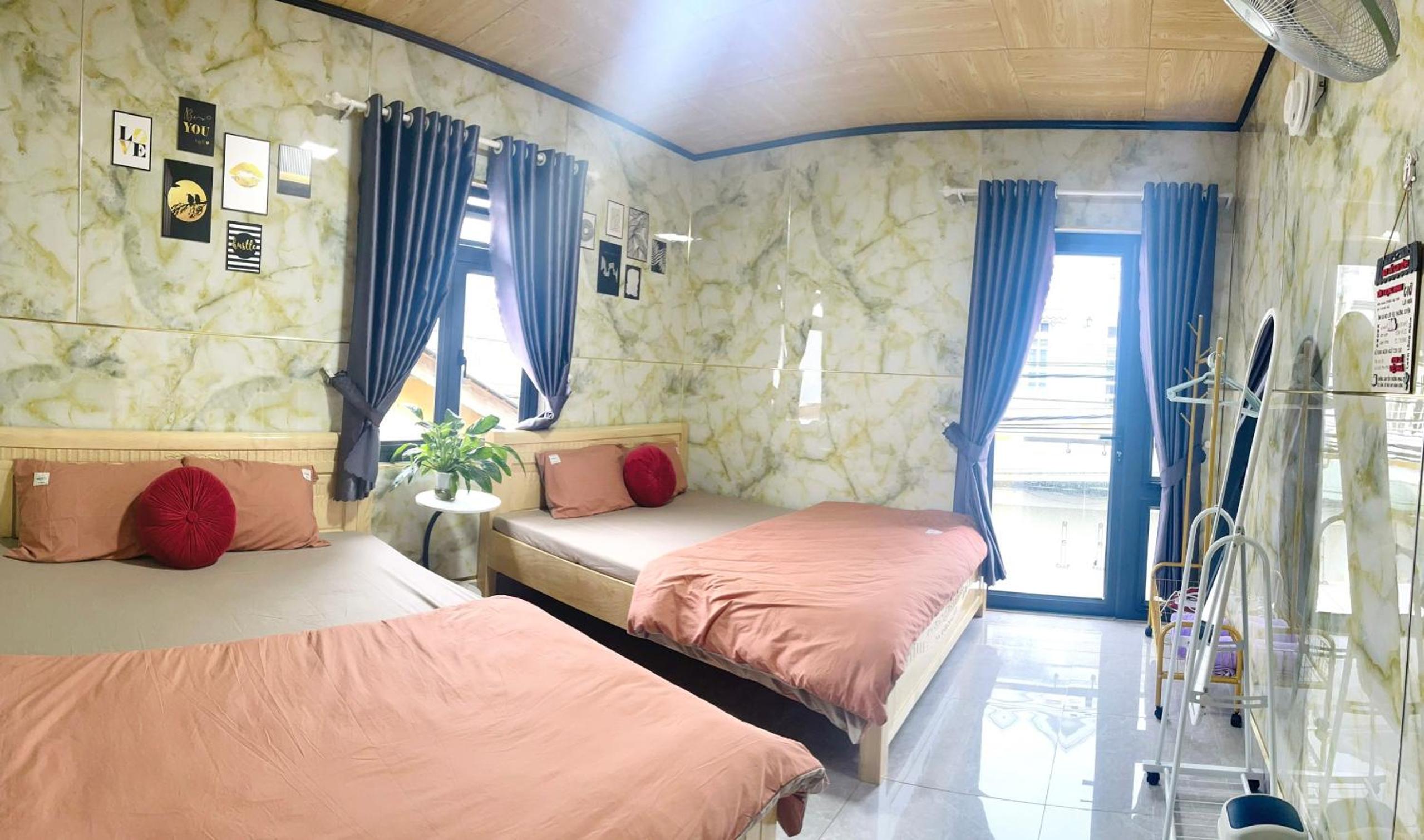 Pineapple home