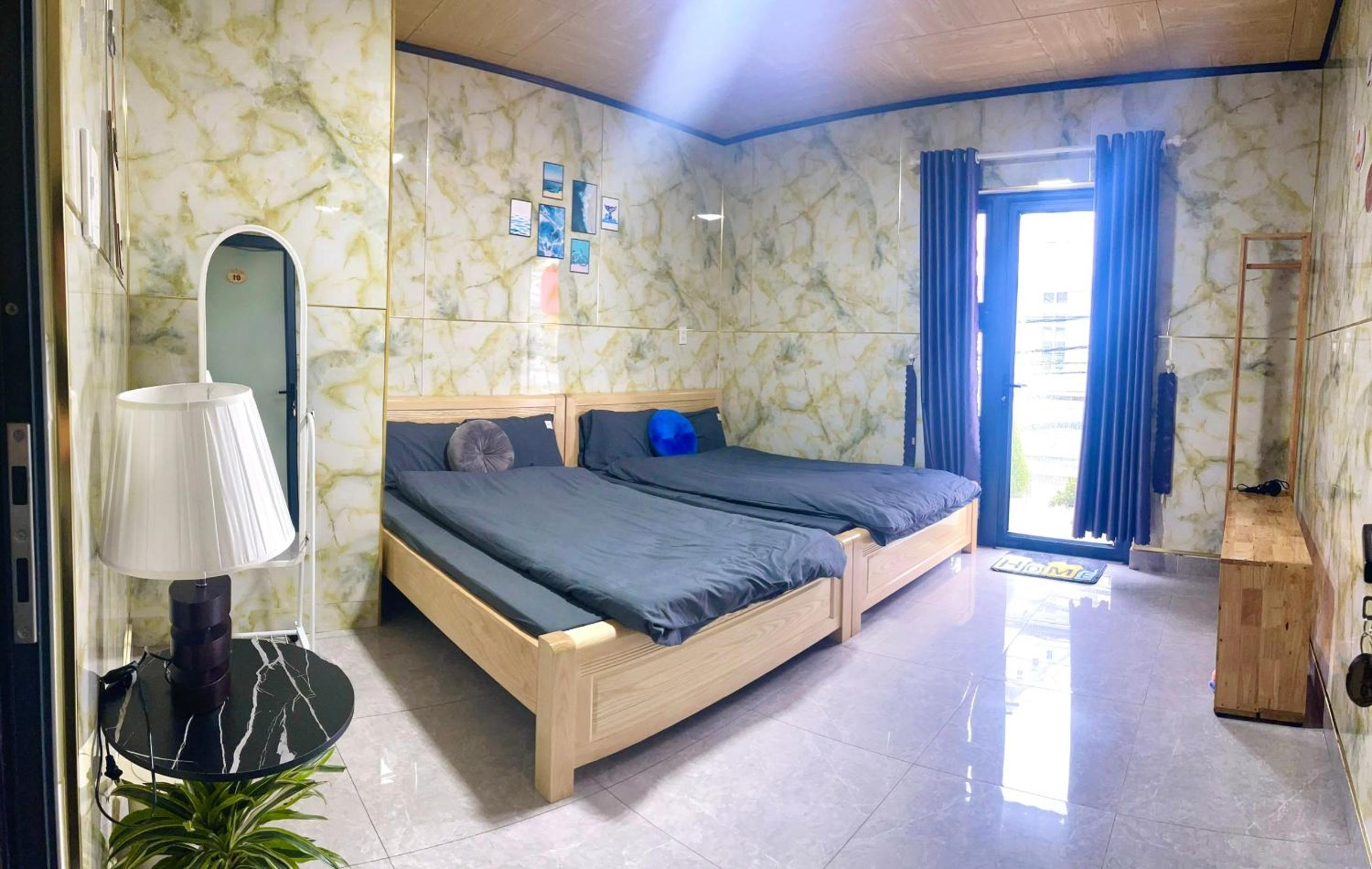 Pineapple home