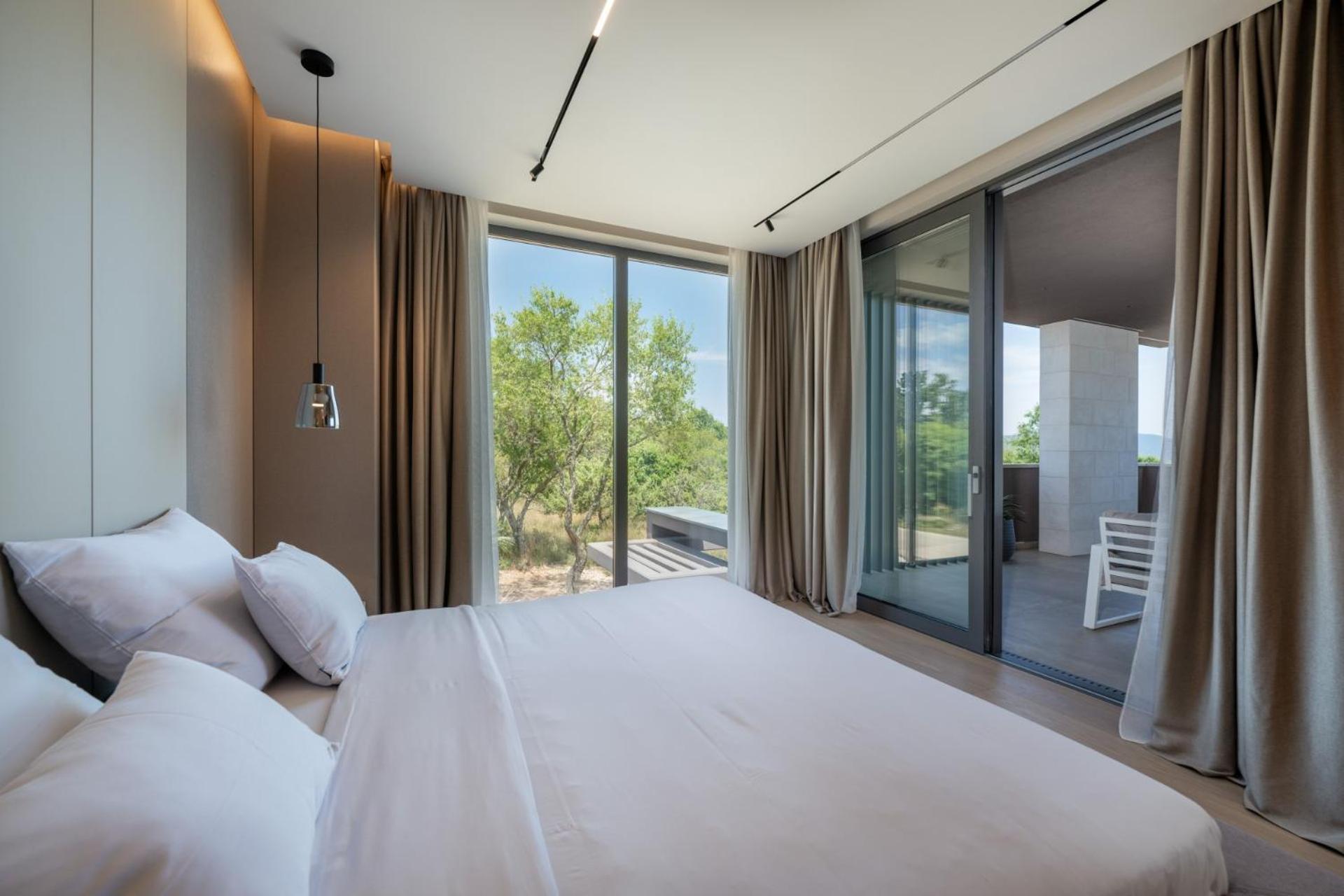 Luxury Villa Teulu with Sea View by Istrabook