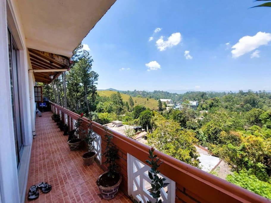 Ferienwohnung mit 2 Schlafzimmern und Traumblick view 3
