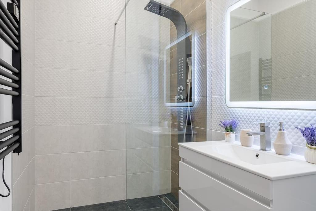 Deluxe Central Budapest Retreat - Free Parking