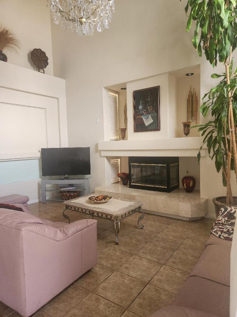 home suite in perfect location view 3