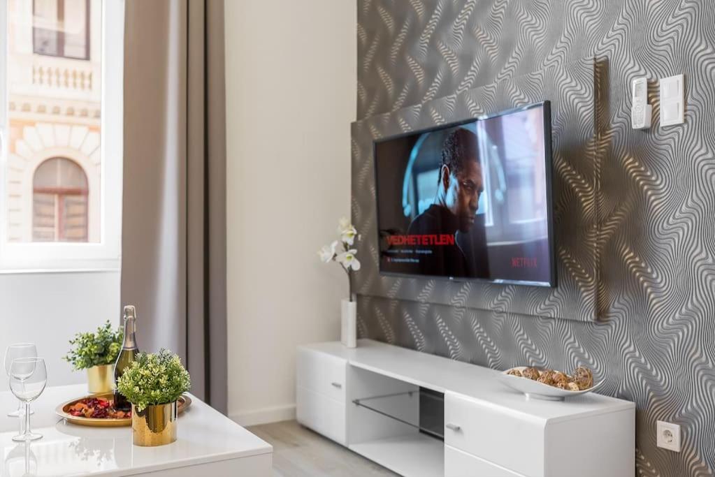 Deluxe Central Budapest Retreat - Free Parking