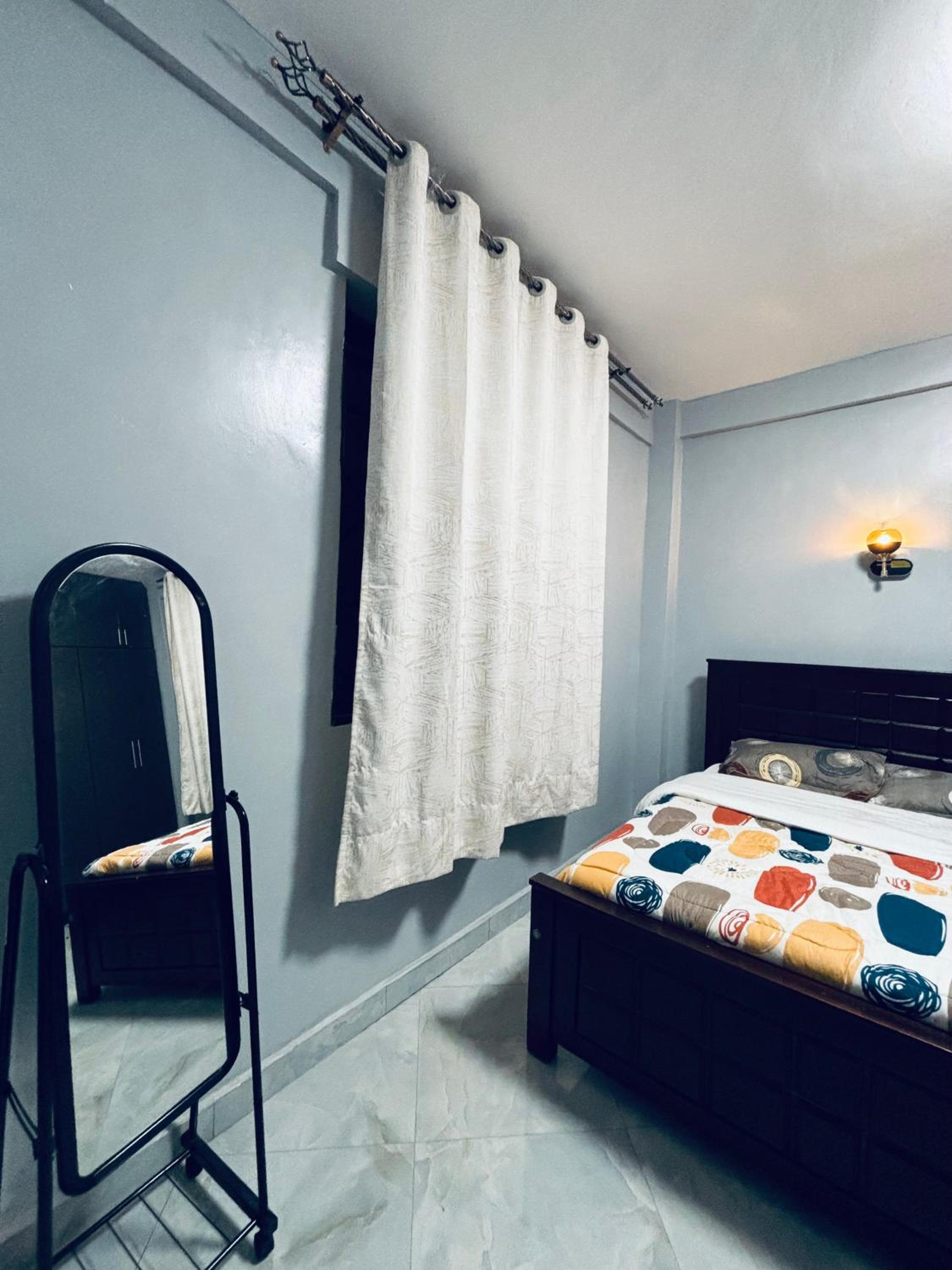 Neat Apartments Wi-Fi & Netflix